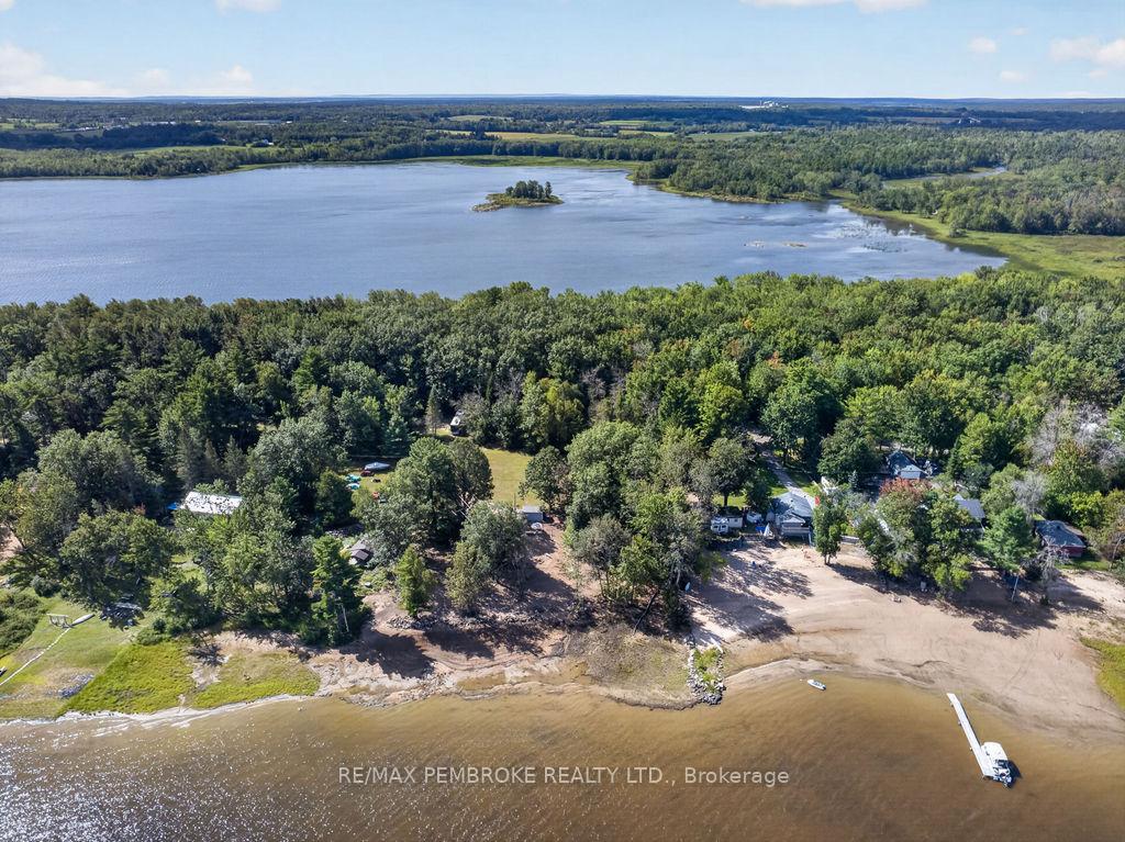 Photo 17 of 141 Sullivan Point Road, Laurentian Valley, Laurentian Valley — HOMEH