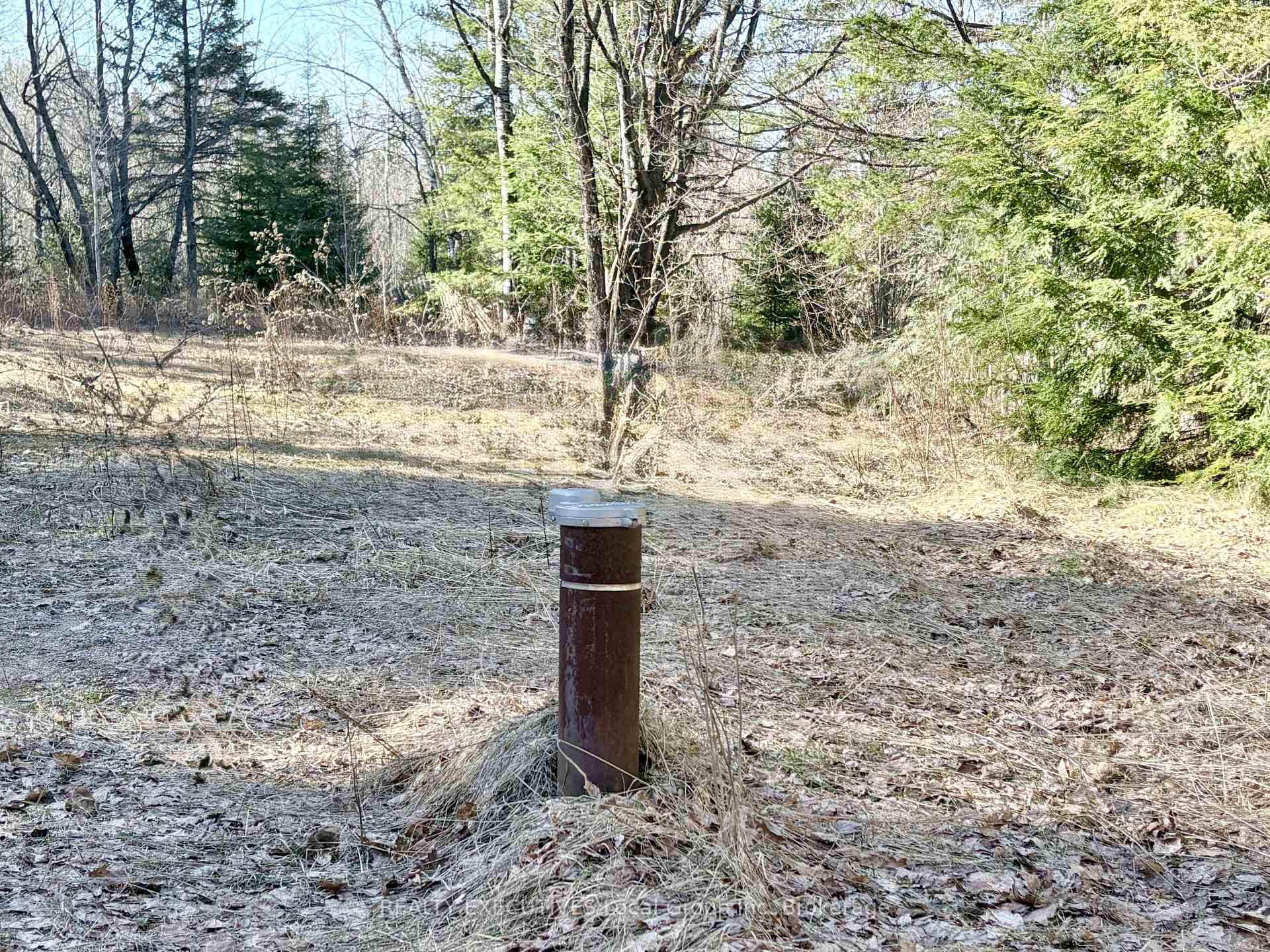 Photo 10 of 30 Peever Line, Powassan — HOMEH