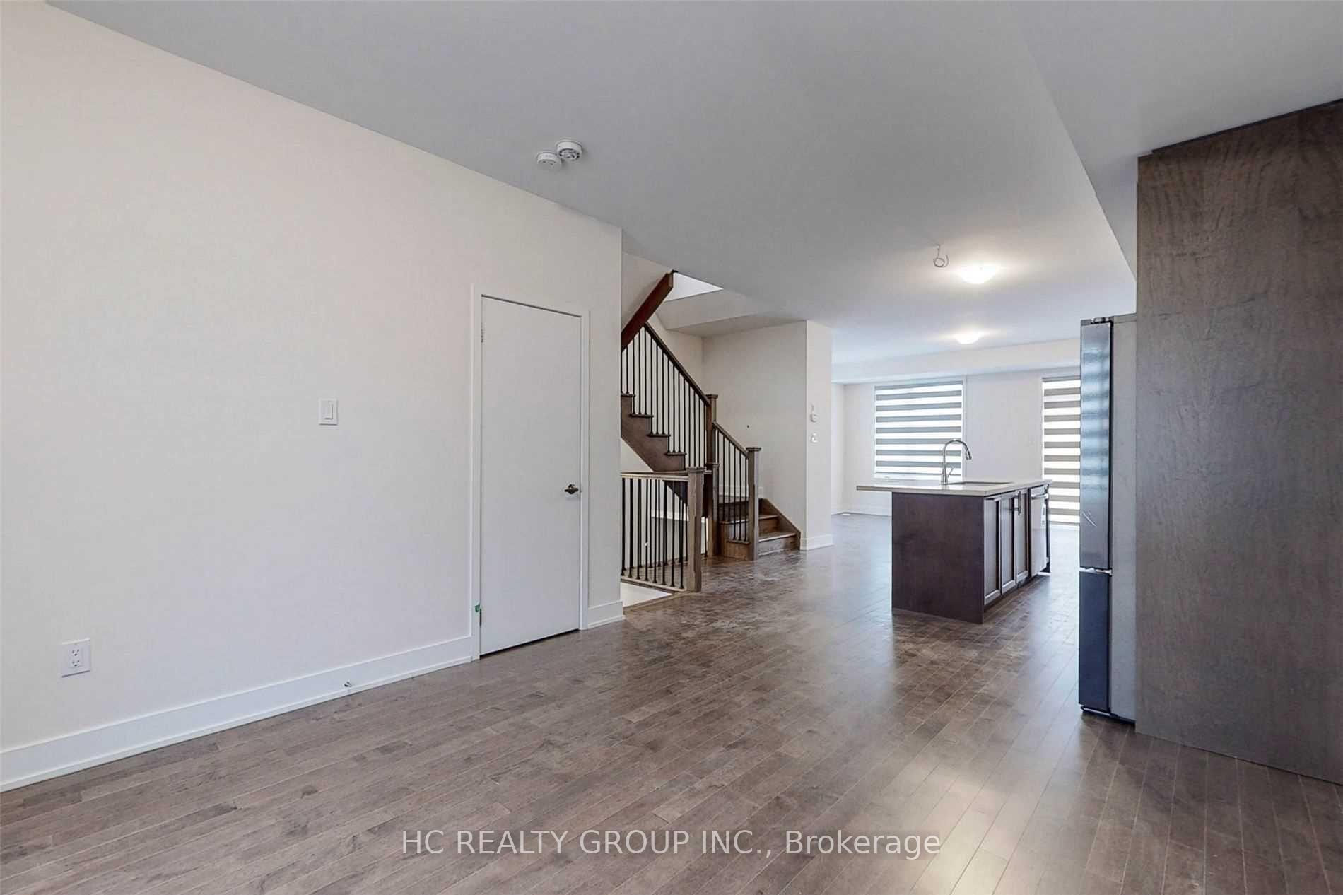 Photo 4 of 85 Rattenbury Road, Vaughan, Patterson — HOMEH
