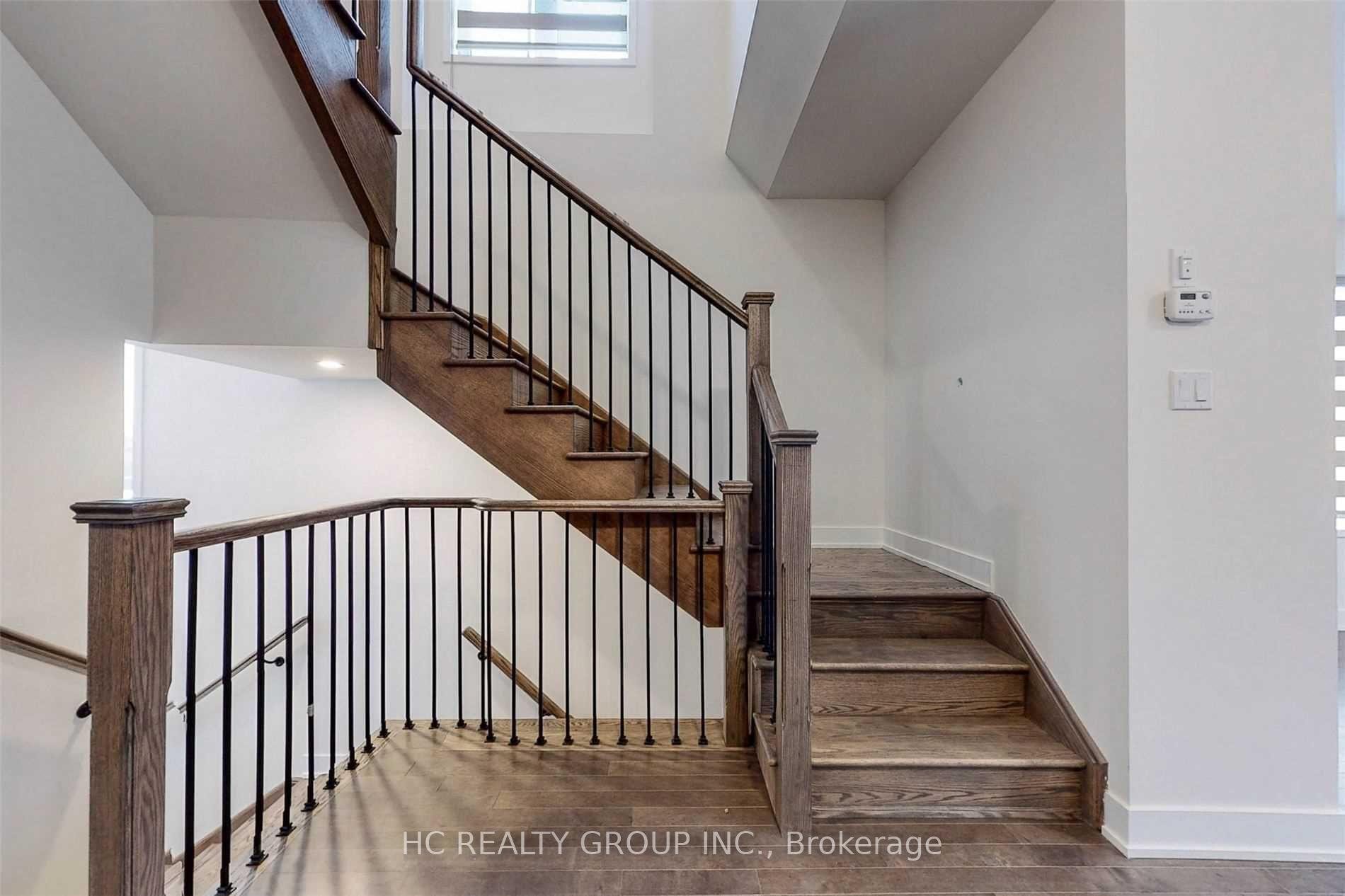 Photo 10 of 85 Rattenbury Road, Vaughan, Patterson — HOMEH