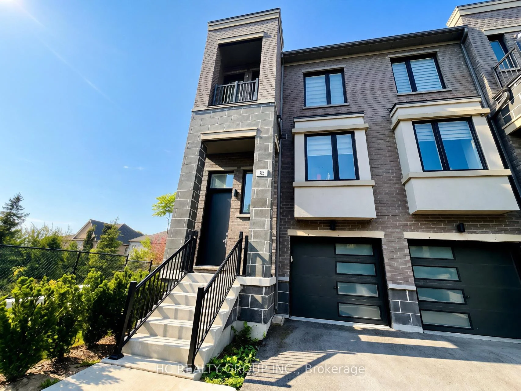 Photo 2 of 85 Rattenbury Road, Vaughan, Patterson — HOMEH