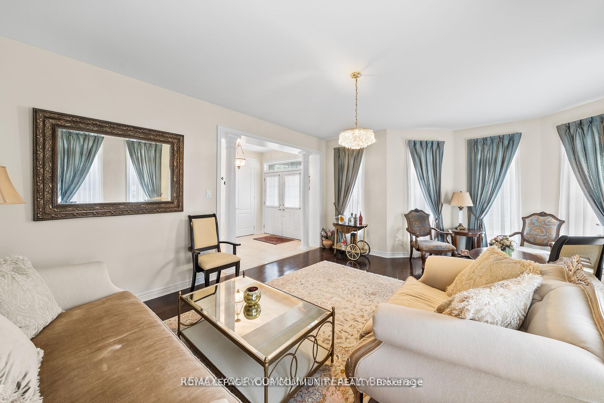 Photo 7 of 108 Headwater Crescent, Richmond Hill, Oak Ridges Lake Wilcox — HOMEH