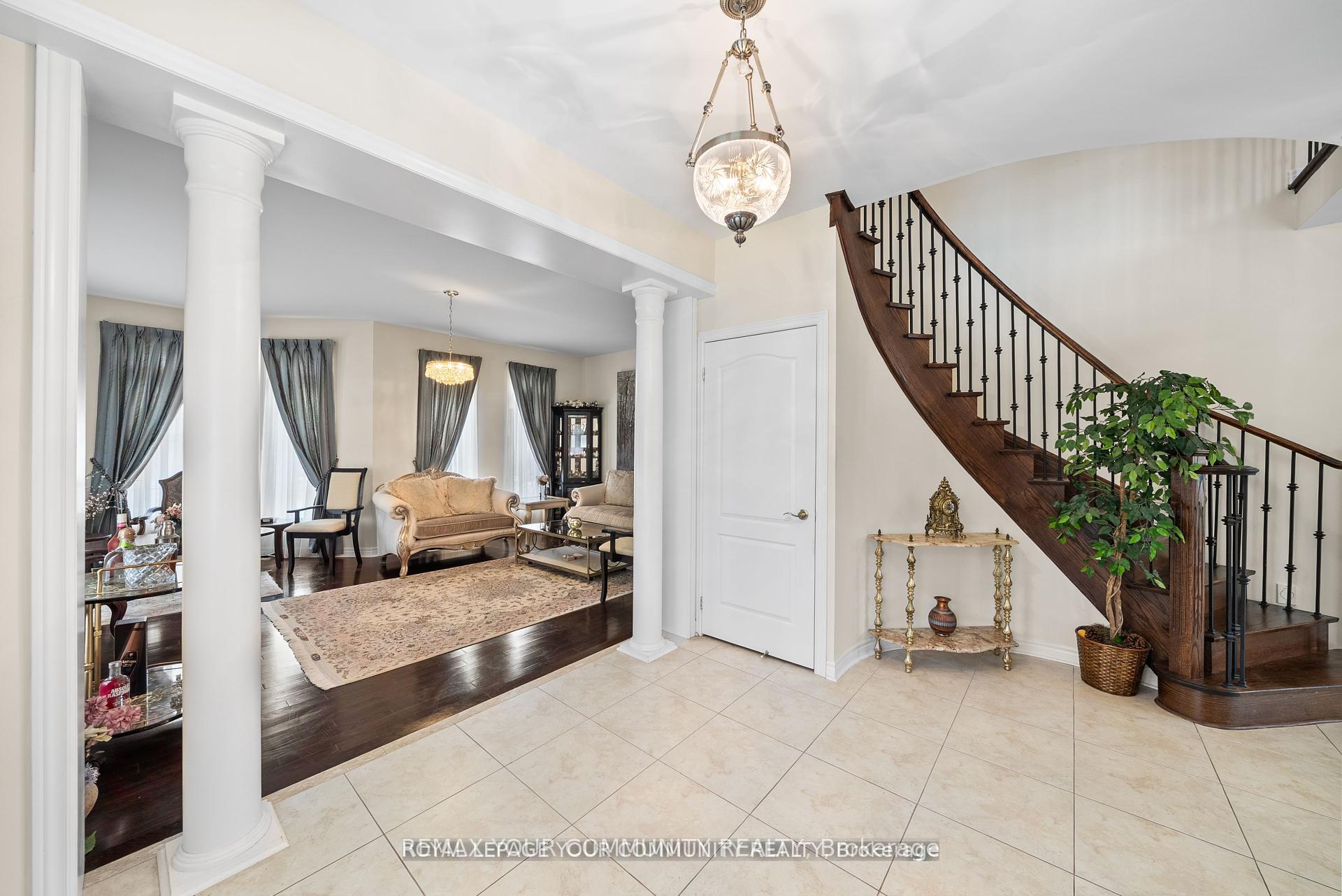 Photo 9 of 108 Headwater Crescent, Richmond Hill, Oak Ridges Lake Wilcox — HOMEH