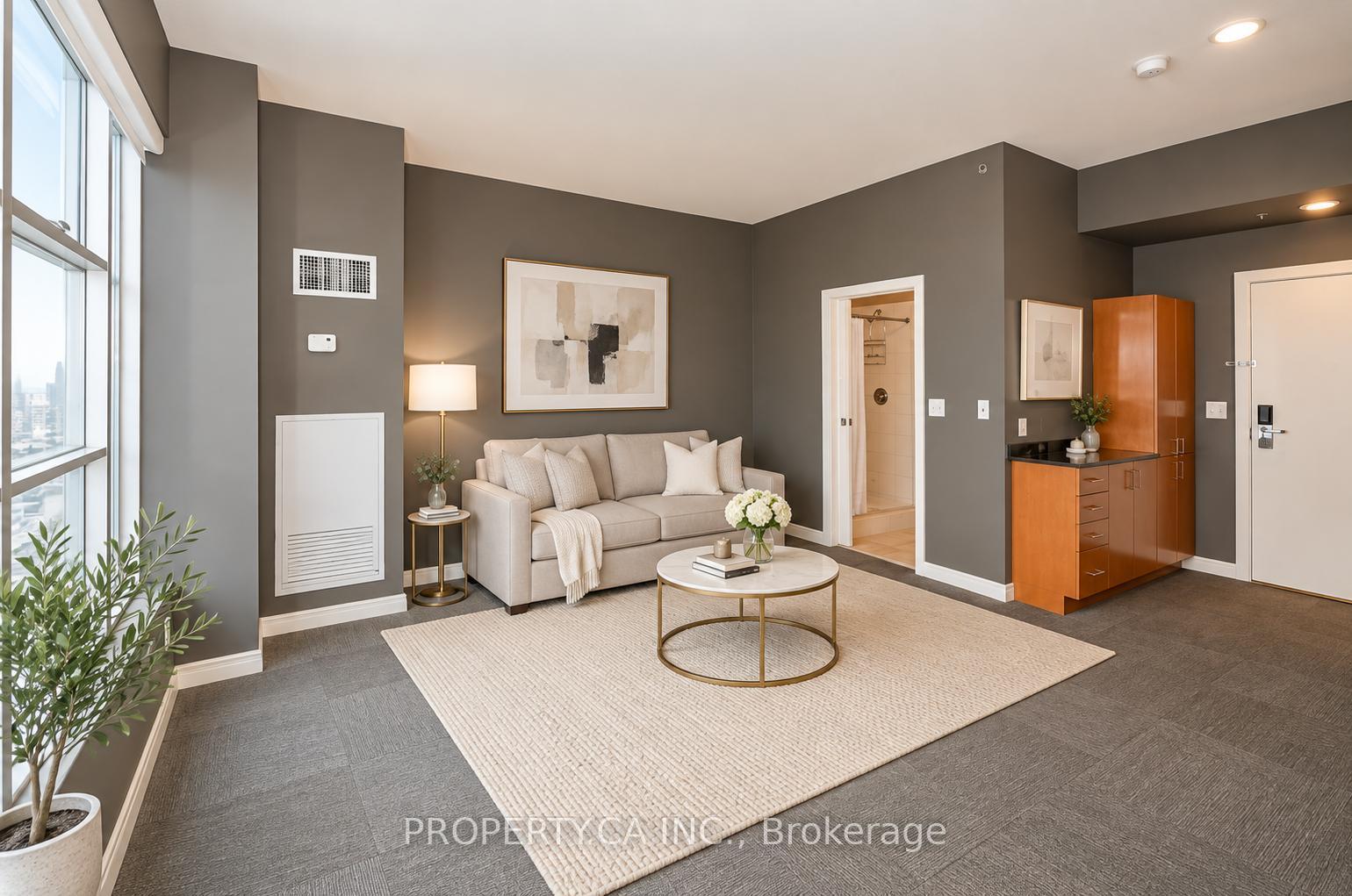 Photo of Unit 3708, 1 King Street W