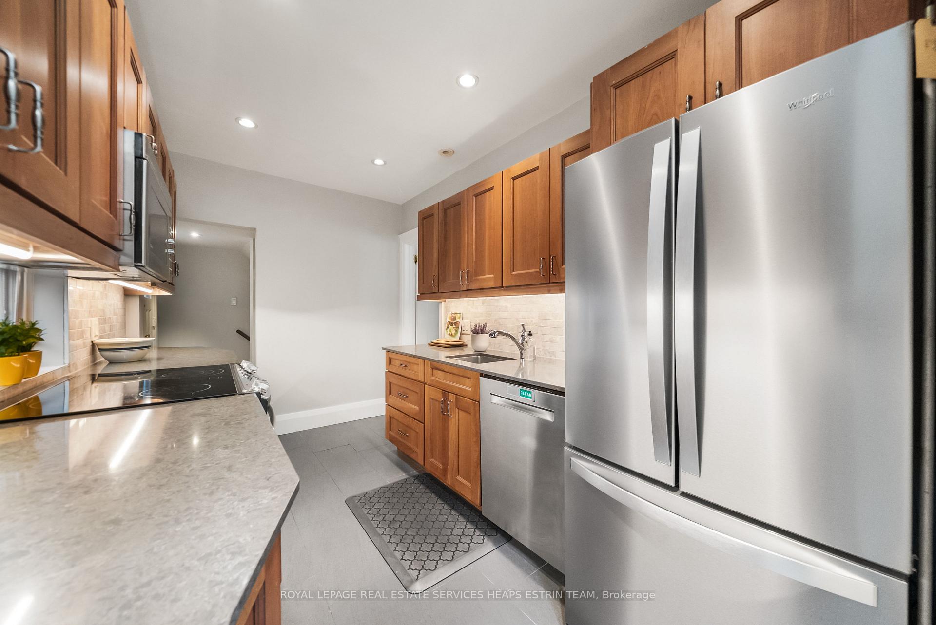 Photo 23 of 106 Colin Avenue, Toronto, Yonge-Eglinton — HOMEH