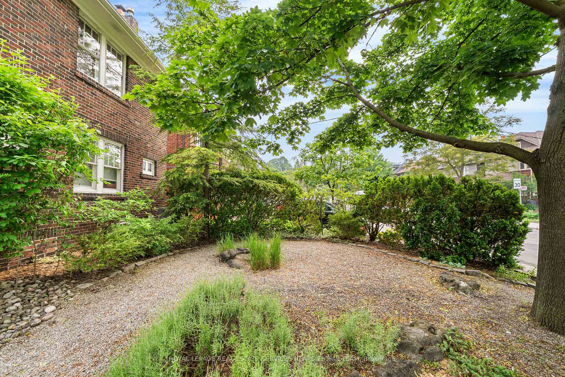 Photo 45 of 106 Colin Avenue, Toronto, Yonge-Eglinton — HOMEH
