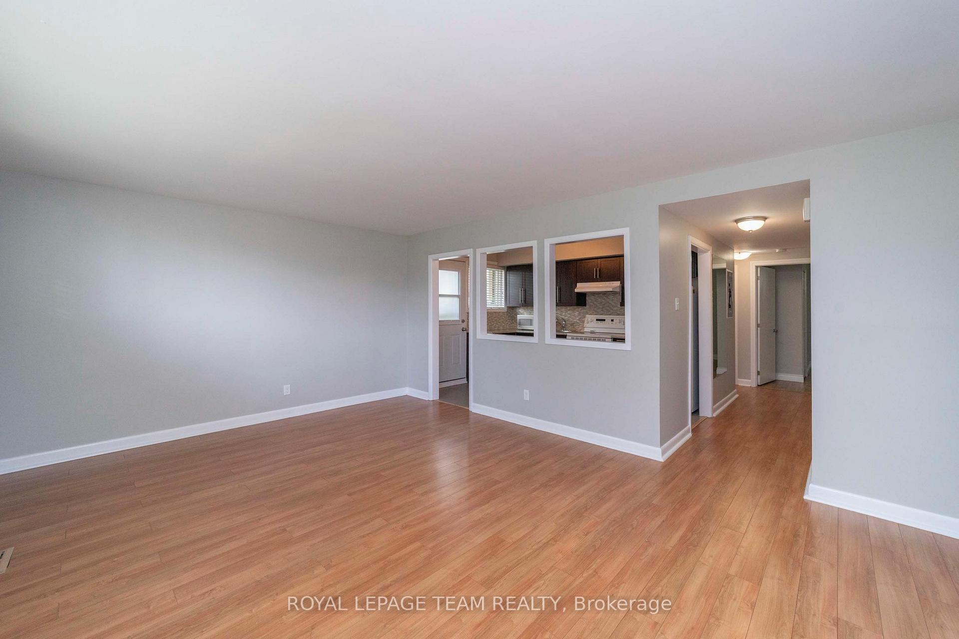 Photo 9 of 676 Borthwick Avenue, Ottawa, Castle Heights/Rideau High — HOMEH