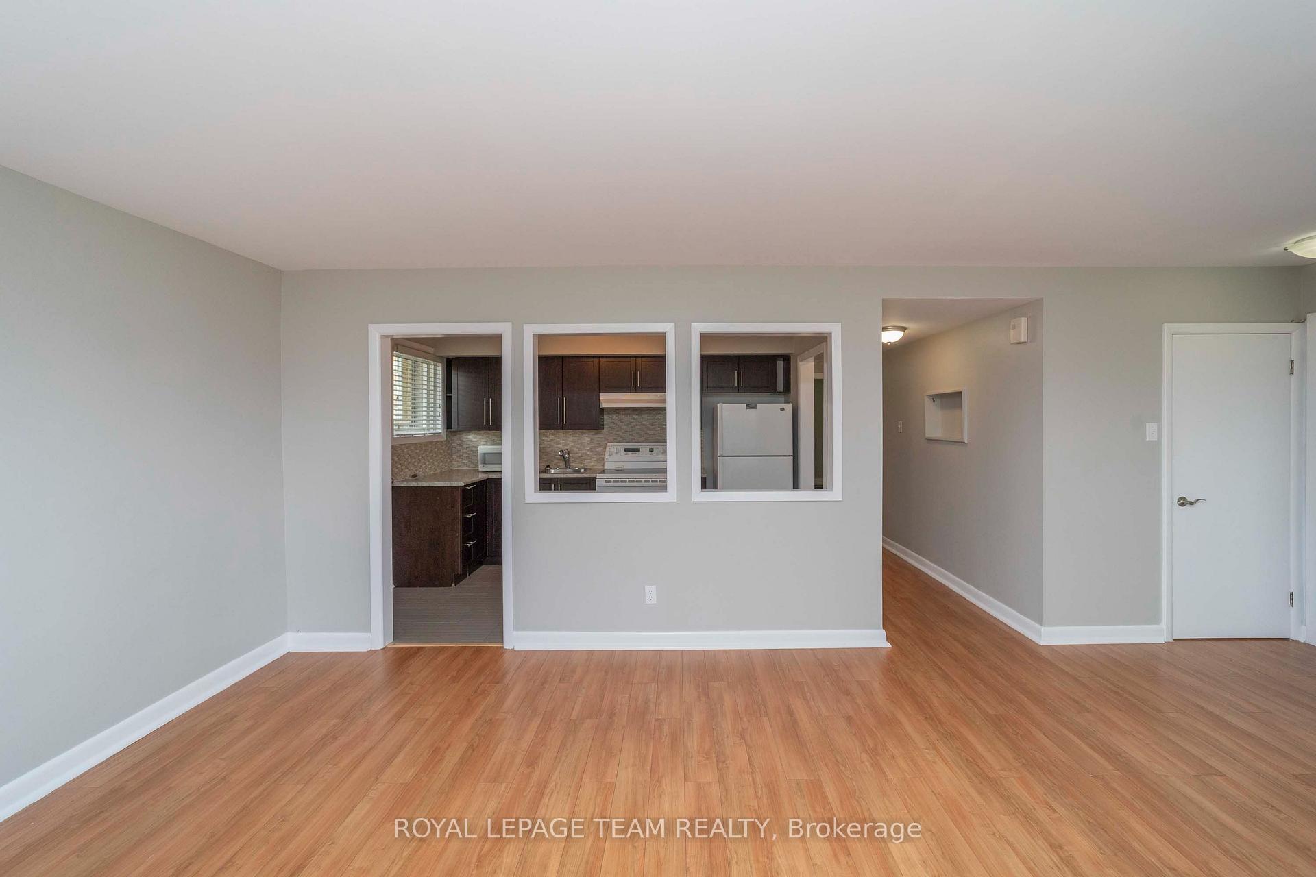Photo 14 of 676 Borthwick Avenue, Ottawa, Castle Heights/Rideau High — HOMEH