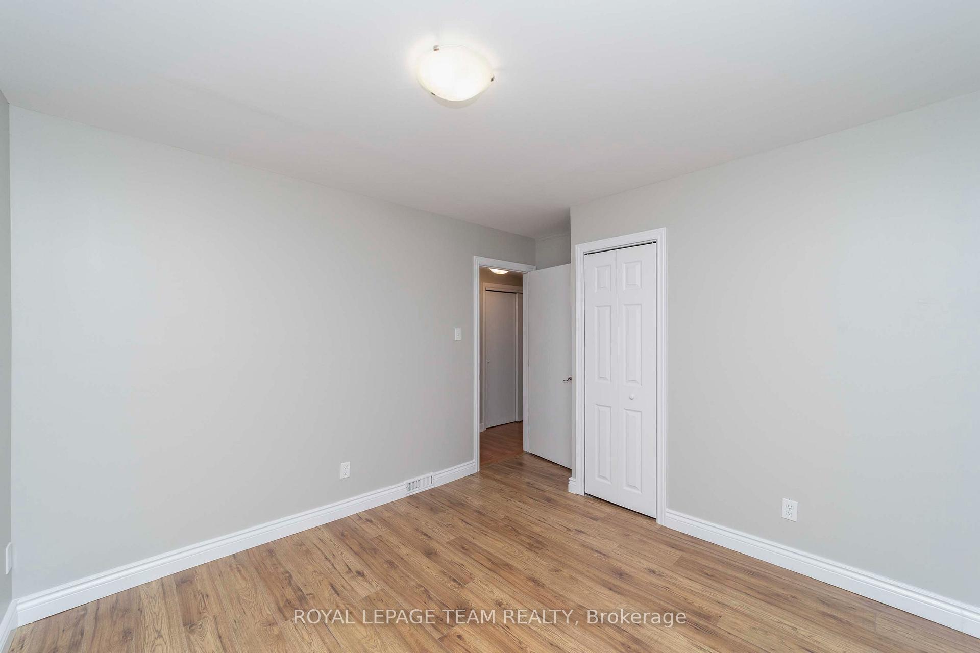 Photo 21 of 676 Borthwick Avenue, Ottawa, Castle Heights/Rideau High — HOMEH