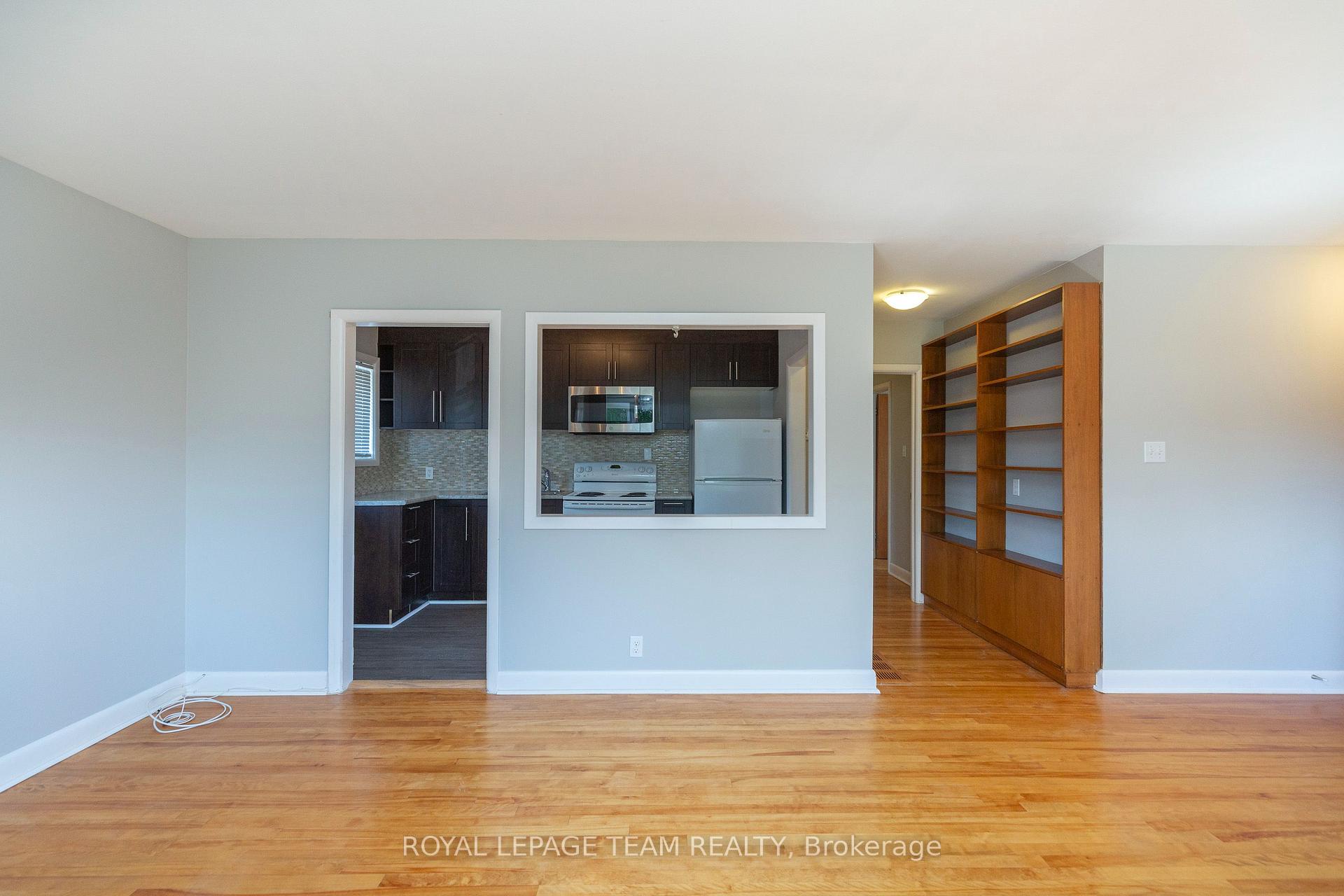 Photo 33 of 676 Borthwick Avenue, Ottawa, Castle Heights/Rideau High — HOMEH