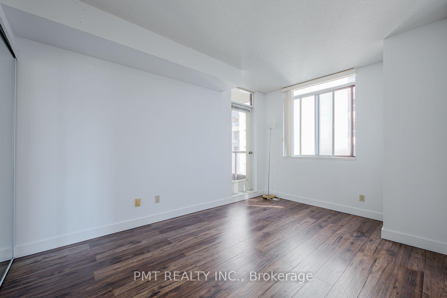 Photo 16 of Unit 1612, 736 Bay Street, Toronto, Bay Street Corridor — HOMEH