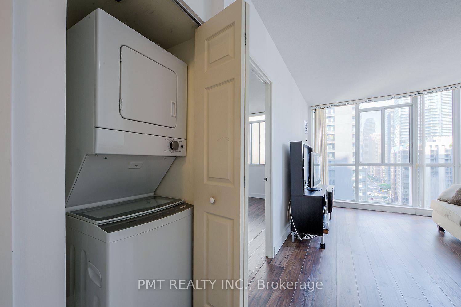 Photo 22 of Unit 1612, 736 Bay Street, Toronto, Bay Street Corridor — HOMEH