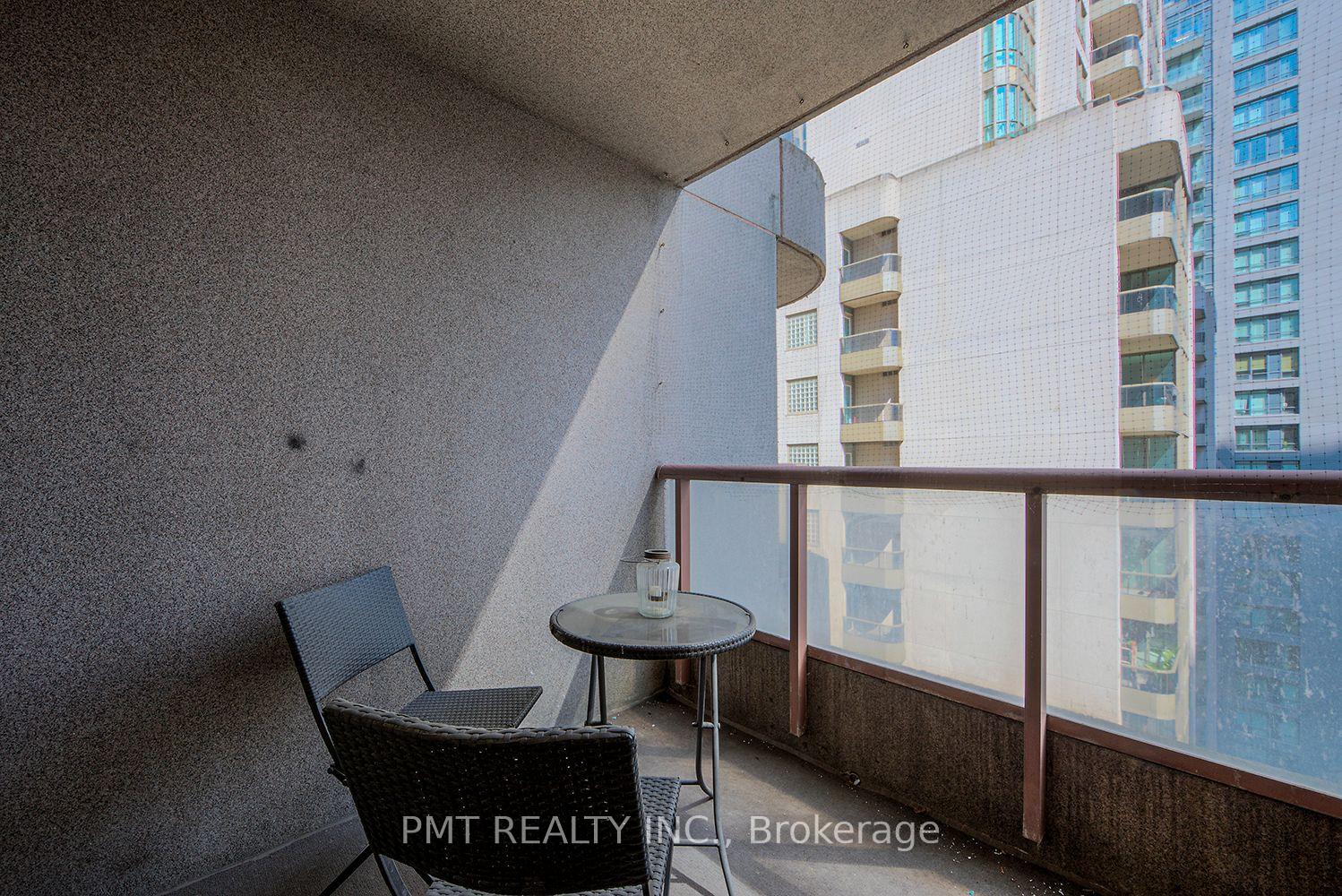 Photo 23 of Unit 1612, 736 Bay Street, Toronto, Bay Street Corridor — HOMEH