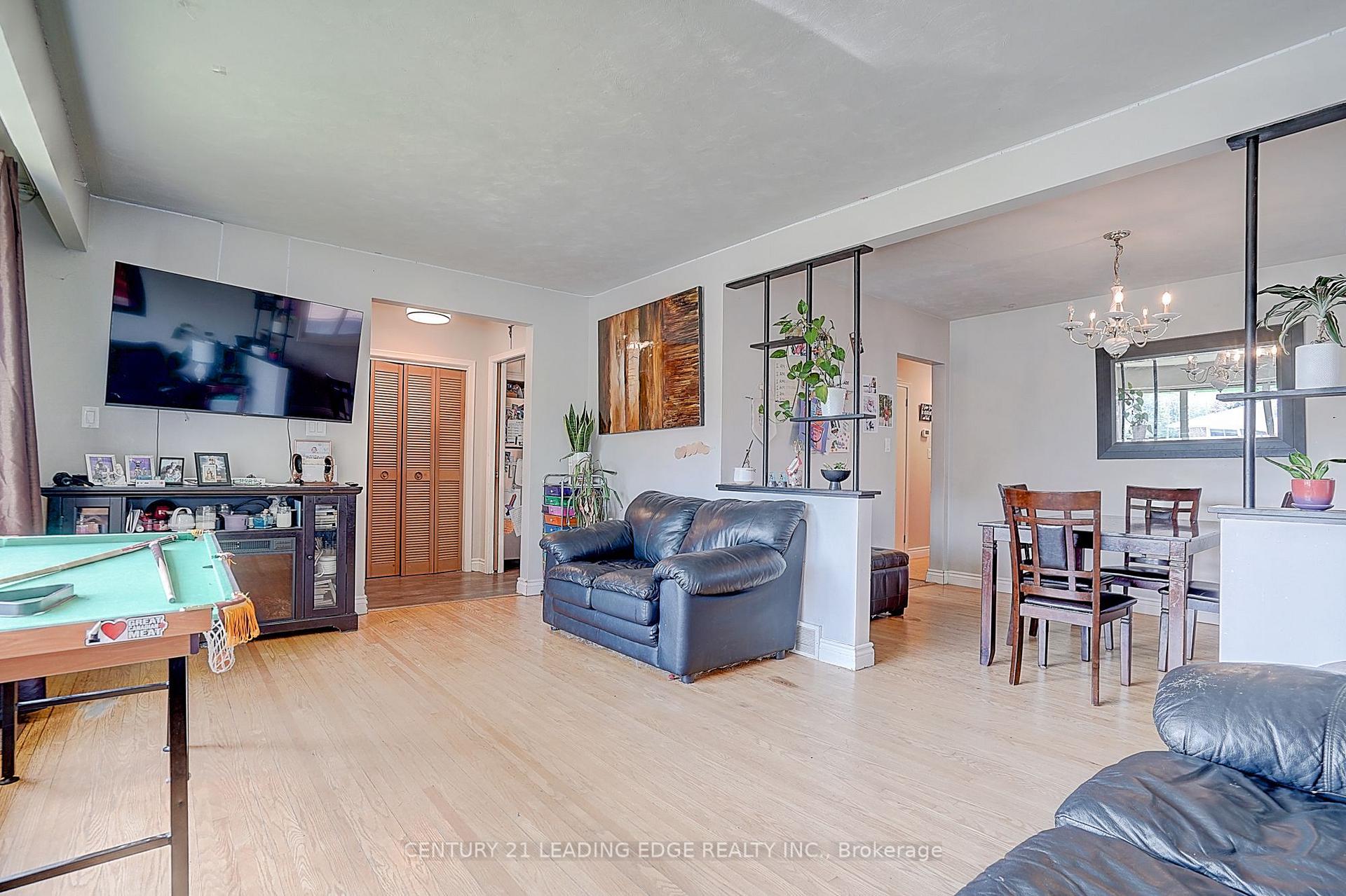Photo 11 of 284 Dover Street, Oshawa, Eastdale — HOMEH