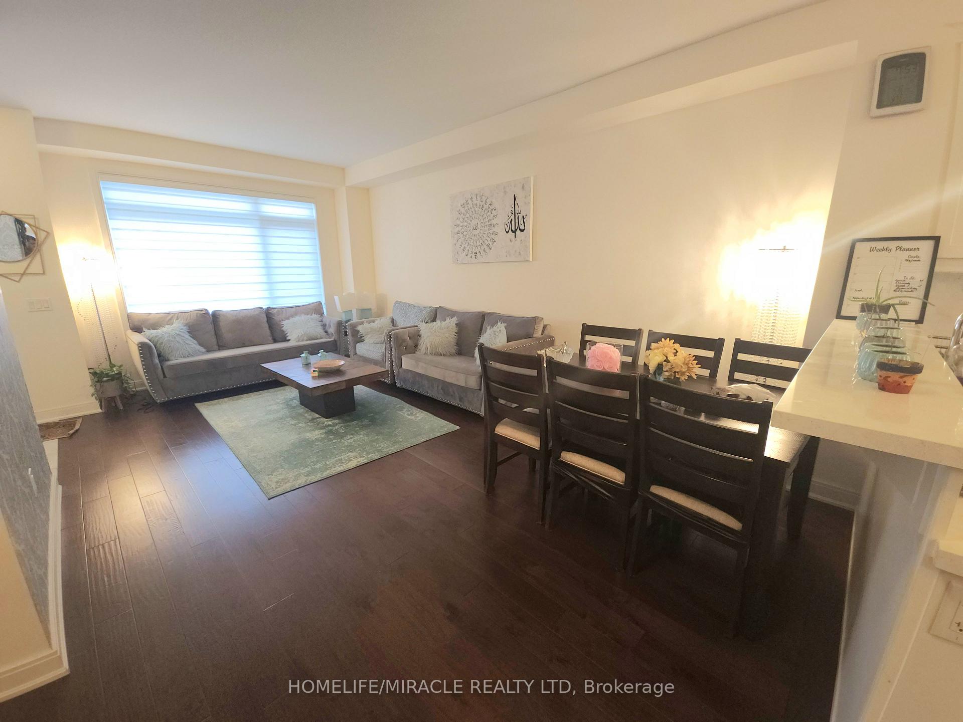 Photo 7 of 76 Pearman Crescent, Brampton, Northwest Brampton — HOMEH