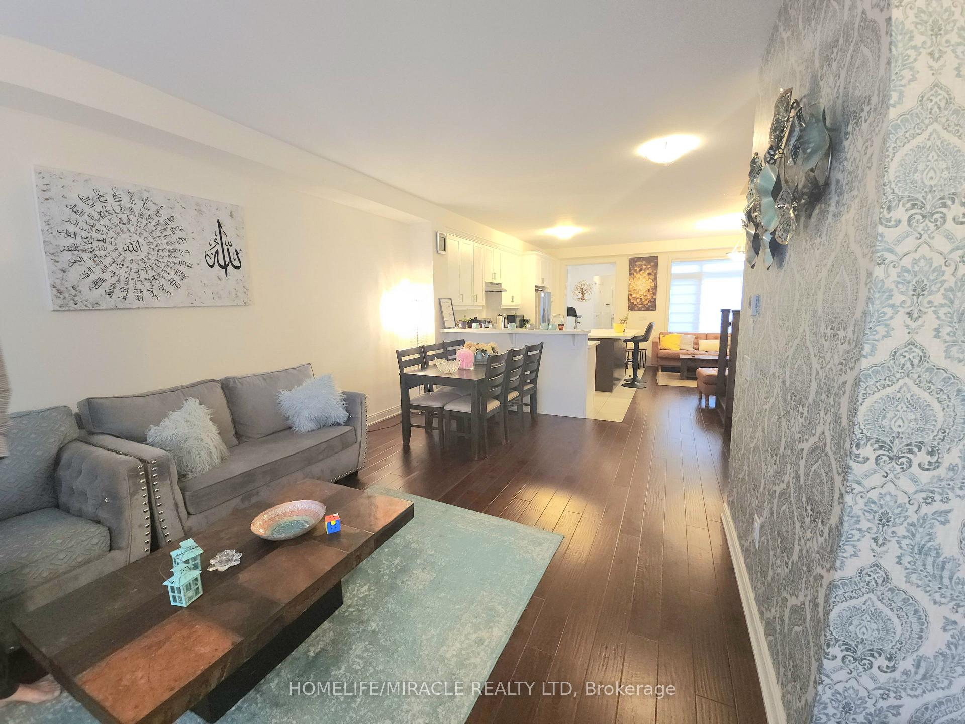 Photo 8 of 76 Pearman Crescent, Brampton, Northwest Brampton — HOMEH