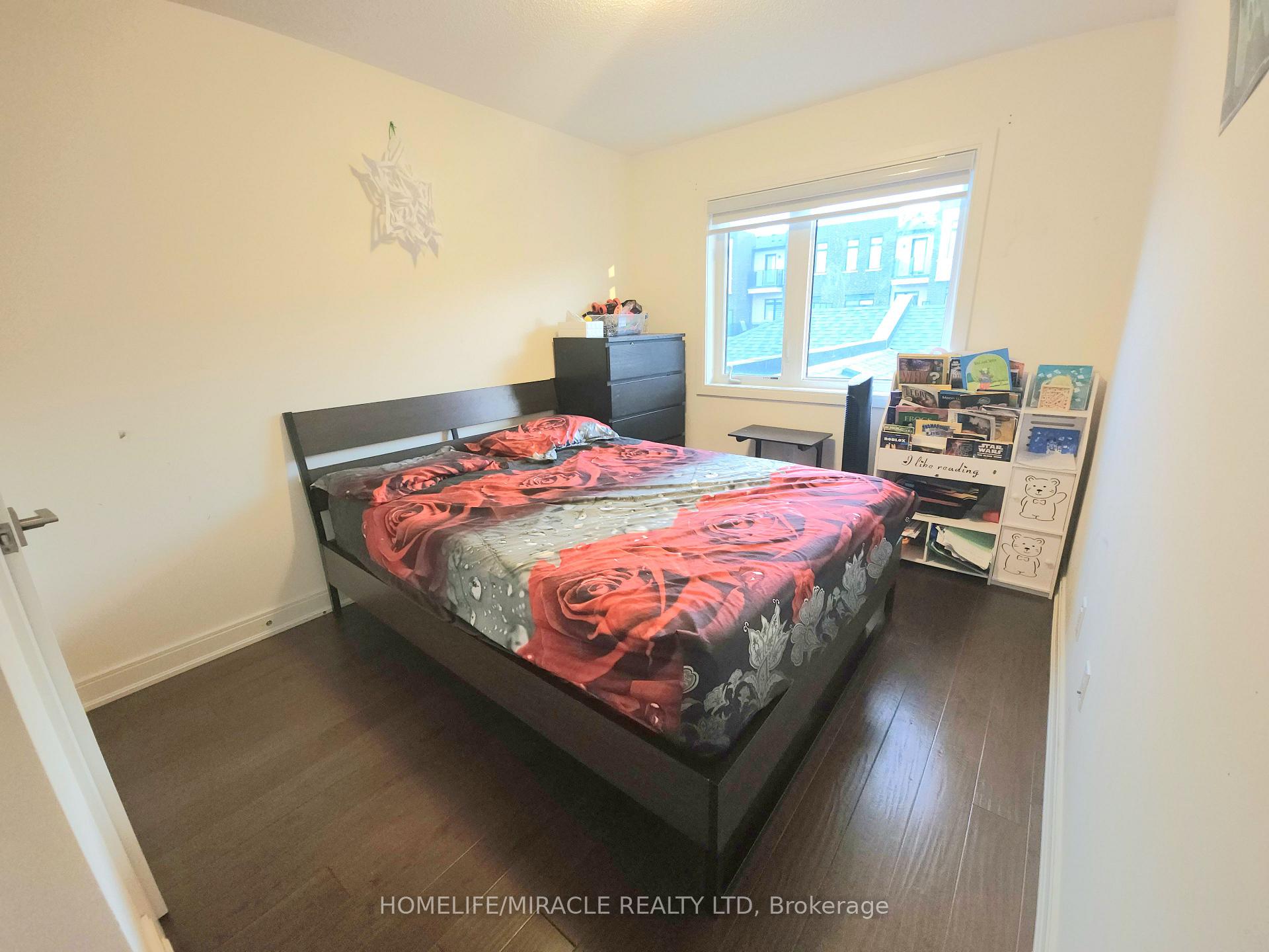 Photo 20 of 76 Pearman Crescent, Brampton, Northwest Brampton — HOMEH