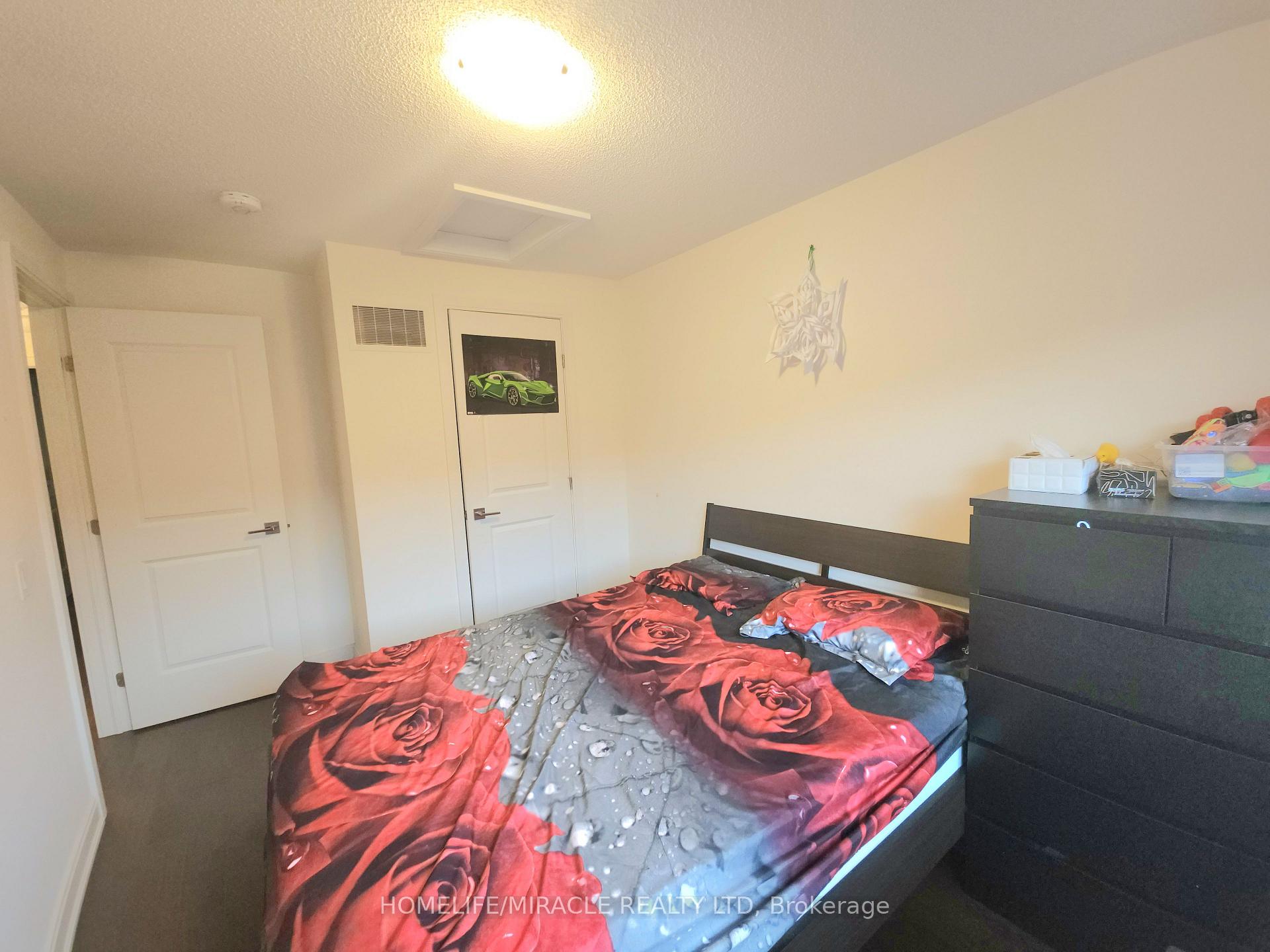 Photo 21 of 76 Pearman Crescent, Brampton, Northwest Brampton — HOMEH