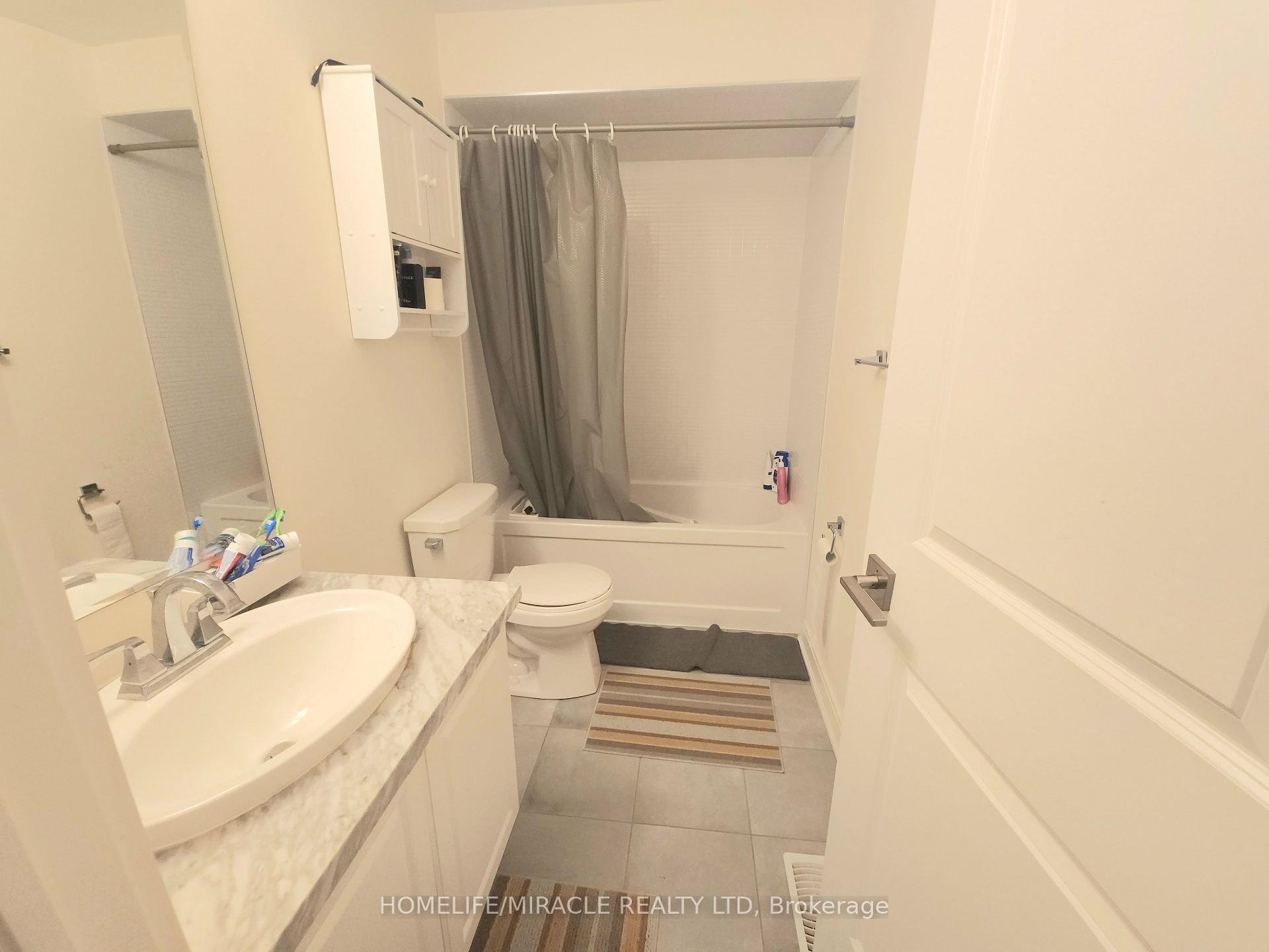 Photo 22 of 76 Pearman Crescent, Brampton, Northwest Brampton — HOMEH