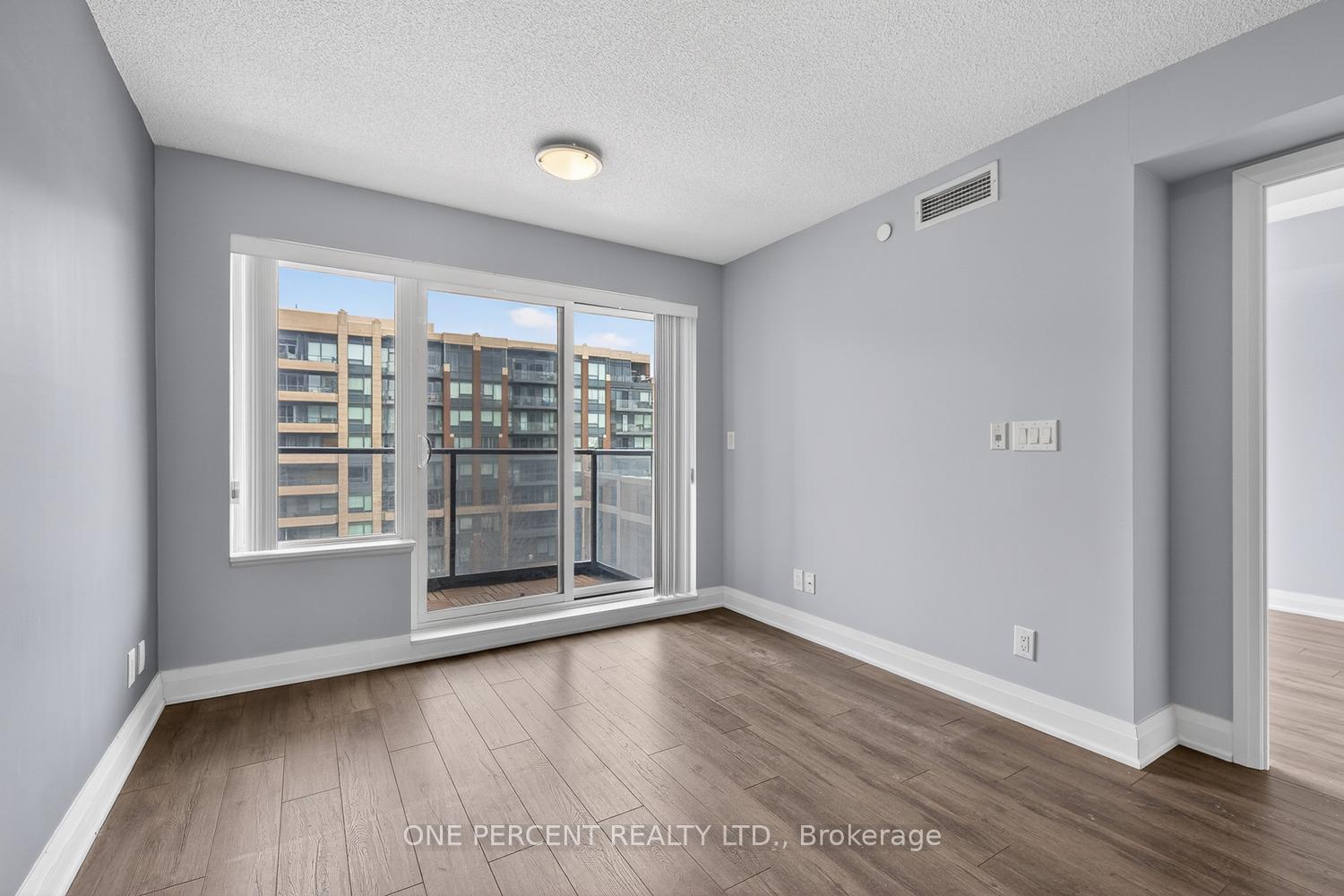 Photo 14 of Unit 705, 18 Uptown Drive, Markham, Unionville — HOMEH