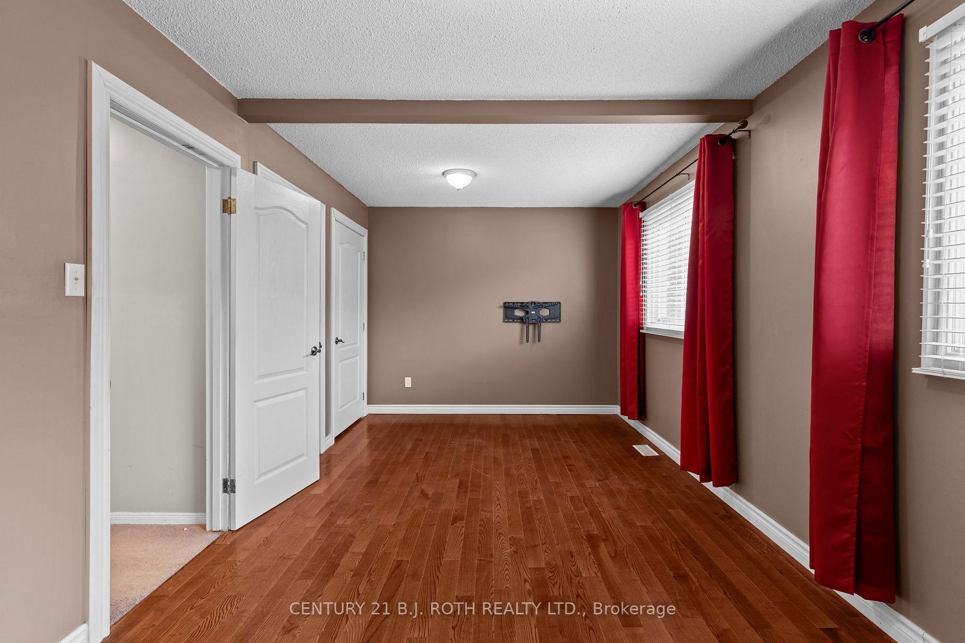 Photo 18 of 14 Innisfil Street, Barrie, Lakeshore — HOMEH