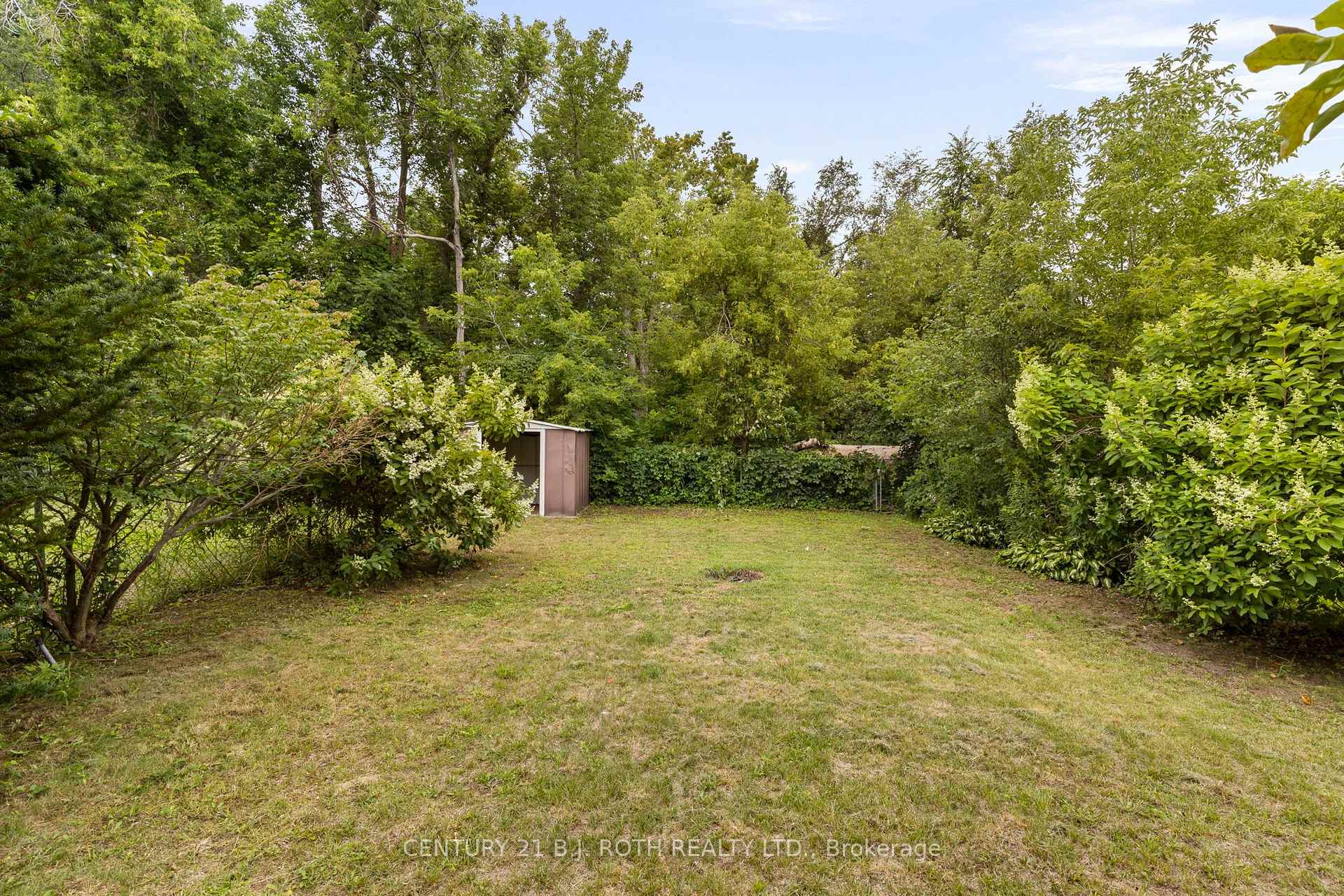 Photo 26 of 14 Innisfil Street, Barrie, Lakeshore — HOMEH