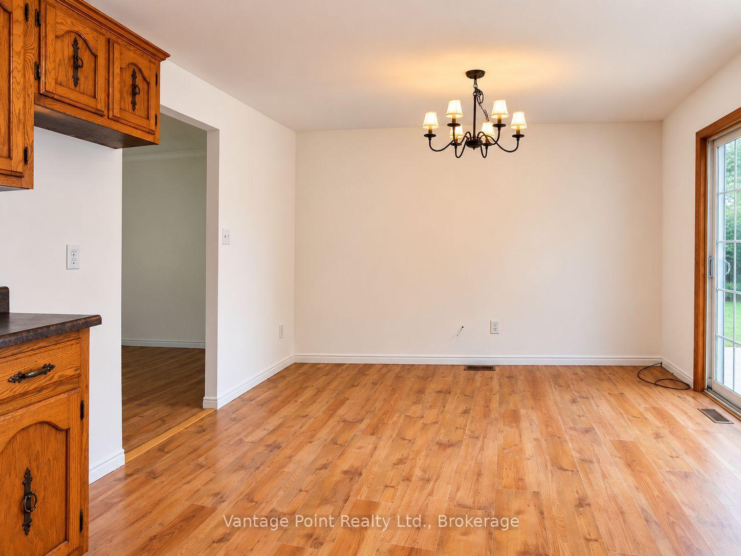 Photo 11 of 316041 6 Highway, Chatsworth — HOMEH