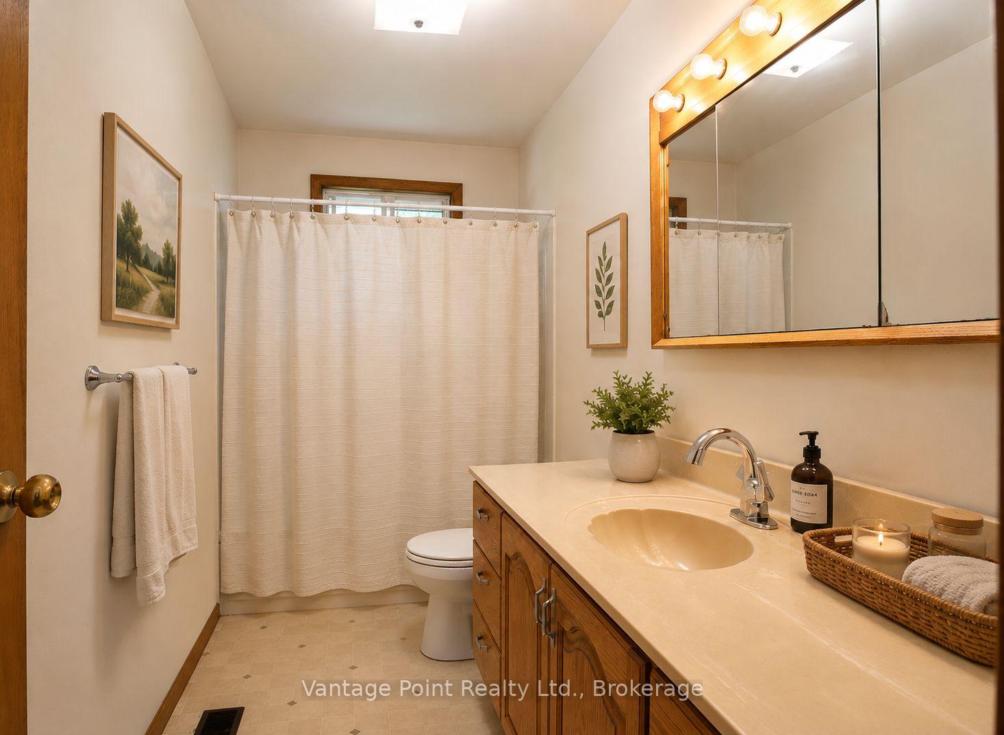 Photo 16 of 316041 6 Highway, Chatsworth — HOMEH
