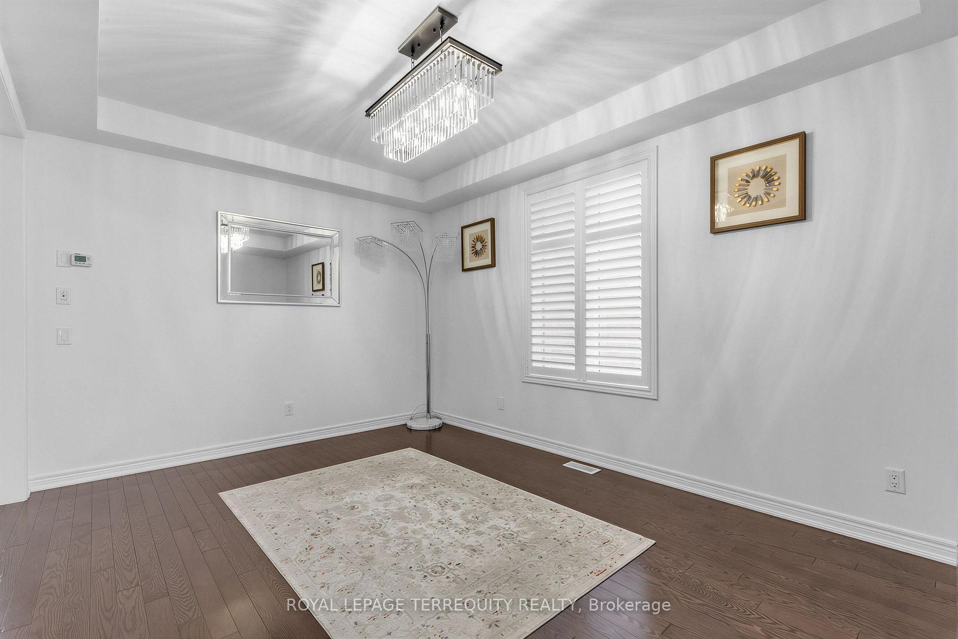 Photo 4 of 44 Headwind Boulevard, Vaughan, Vellore Village — HOMEH