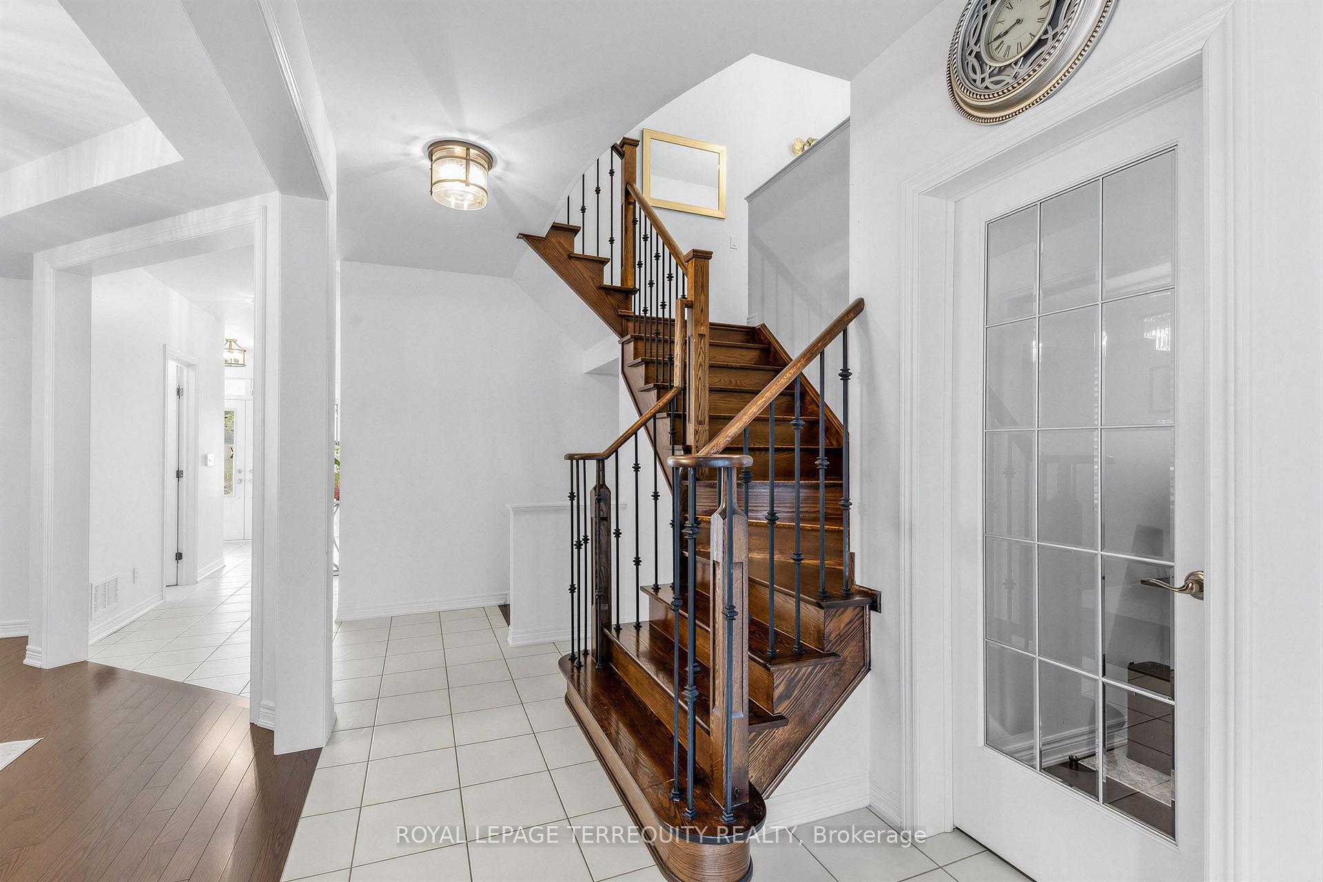 Photo 6 of 44 Headwind Boulevard, Vaughan, Vellore Village — HOMEH