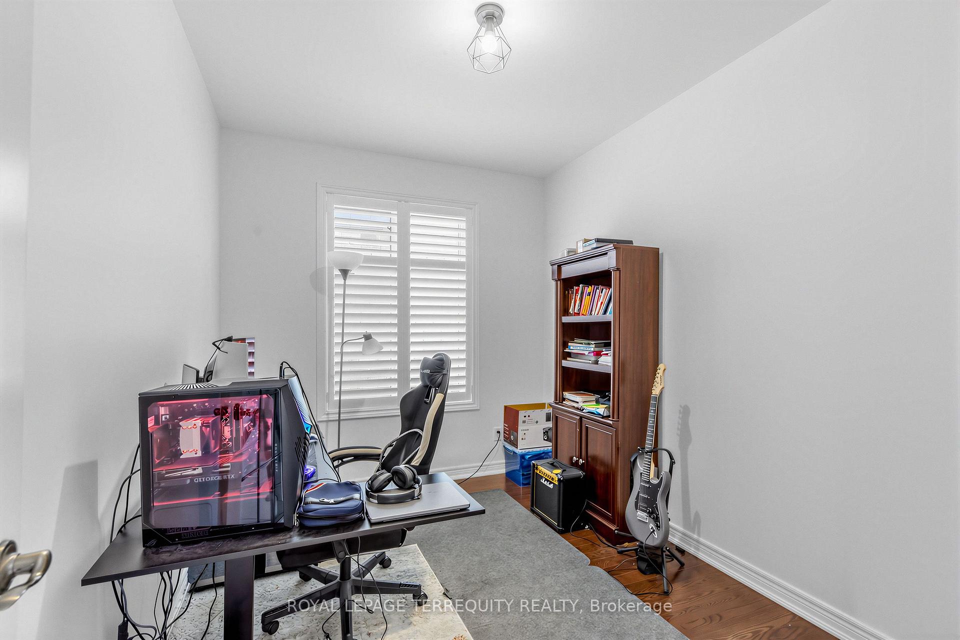 Photo 7 of 44 Headwind Boulevard, Vaughan, Vellore Village — HOMEH
