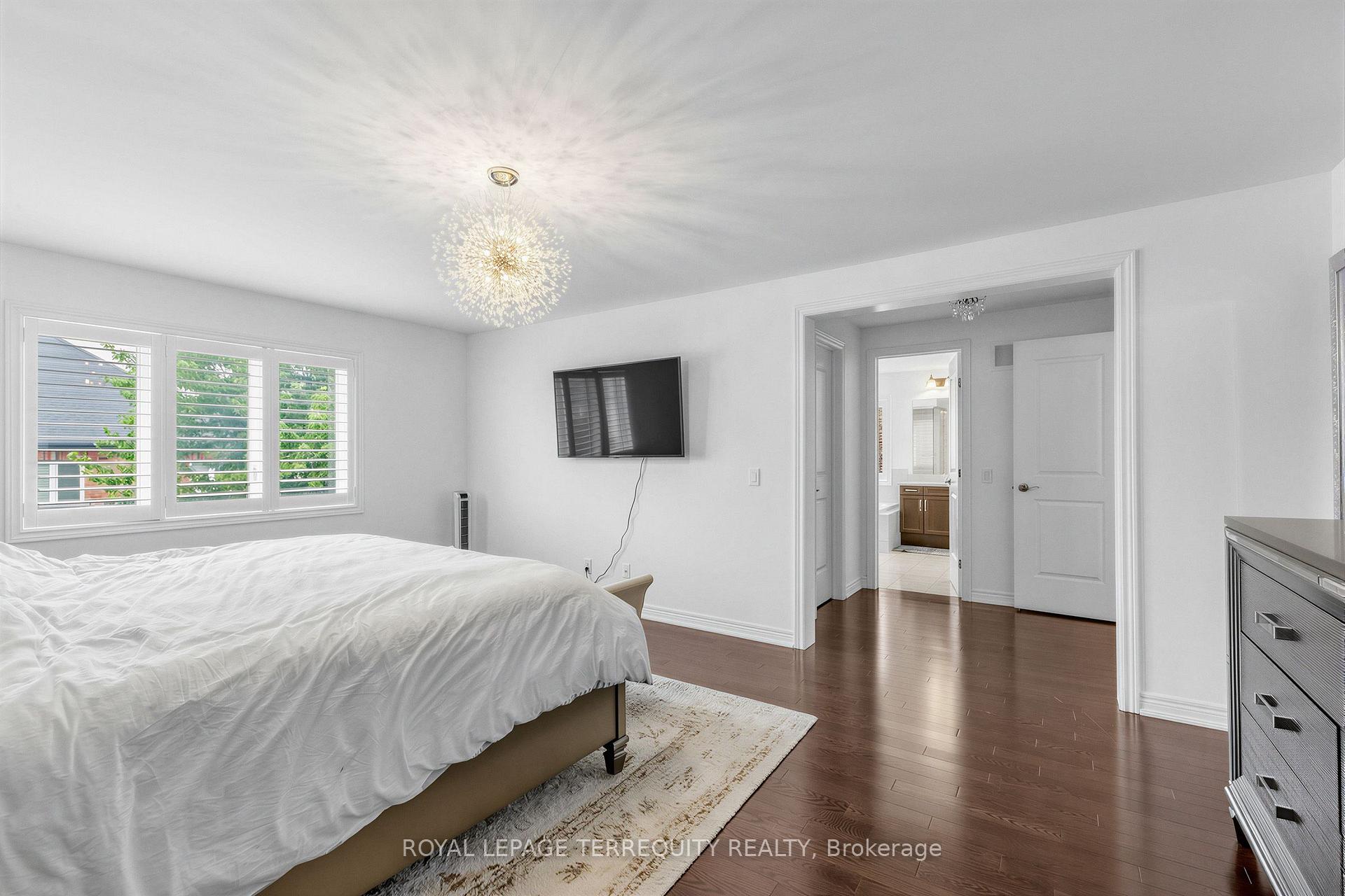 Photo 17 of 44 Headwind Boulevard, Vaughan, Vellore Village — HOMEH