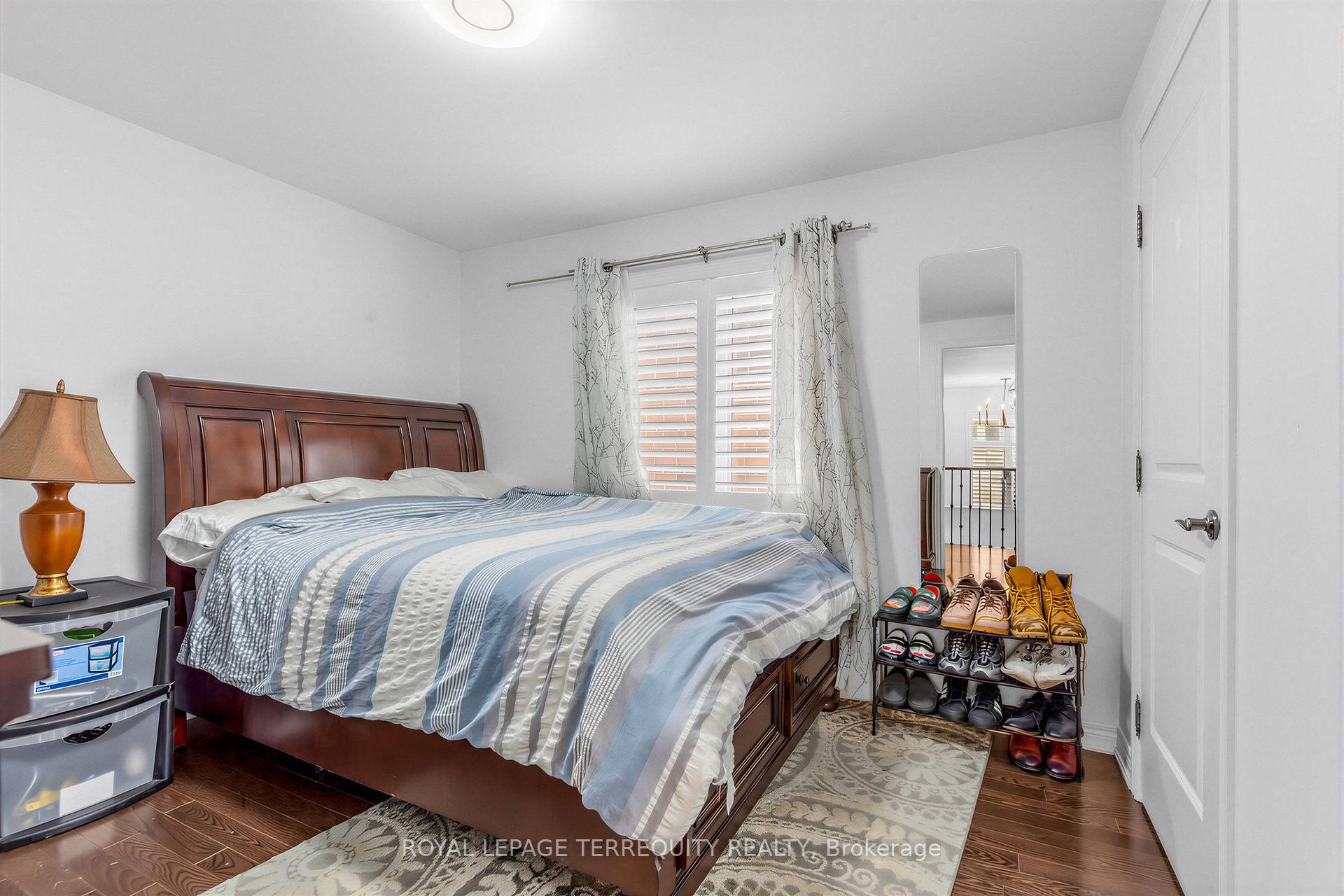 Photo 20 of 44 Headwind Boulevard, Vaughan, Vellore Village — HOMEH