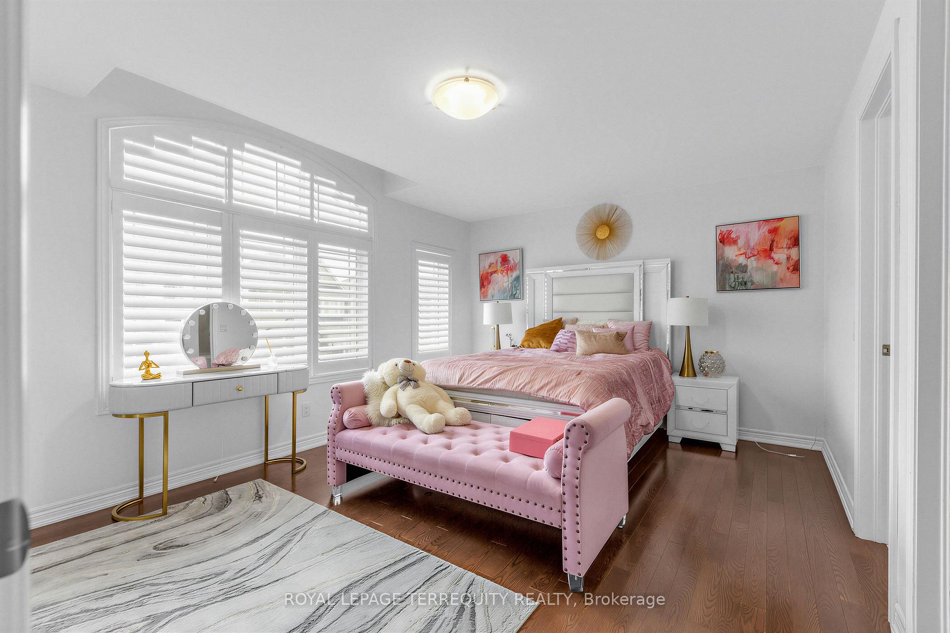 Photo 23 of 44 Headwind Boulevard, Vaughan, Vellore Village — HOMEH