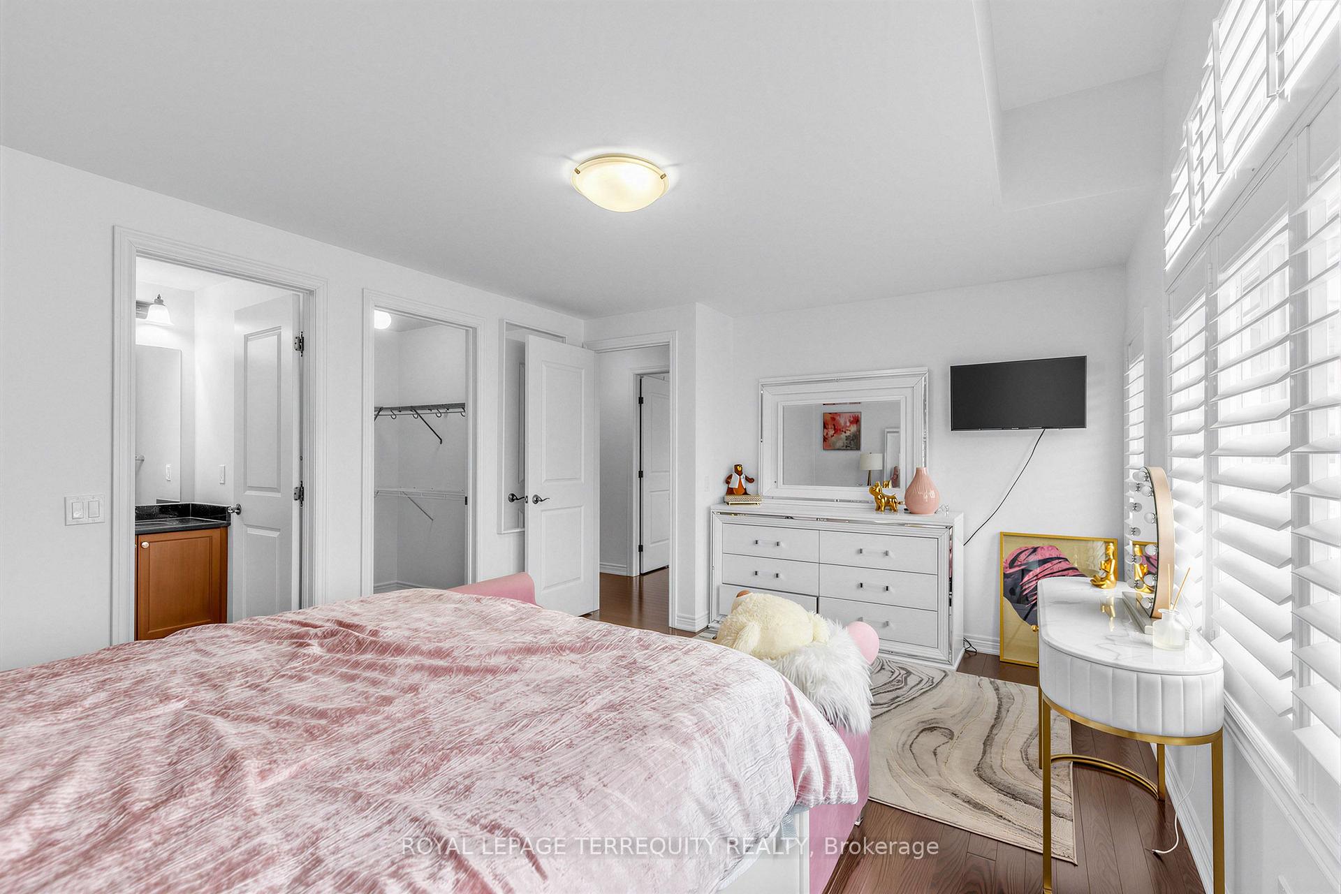Photo 25 of 44 Headwind Boulevard, Vaughan, Vellore Village — HOMEH