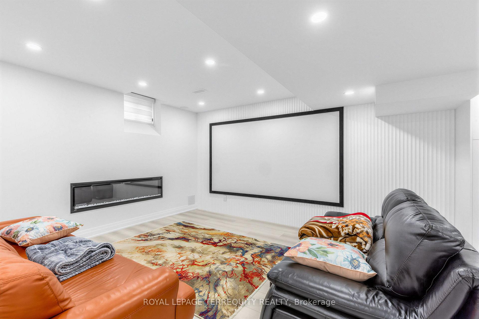 Photo 28 of 44 Headwind Boulevard, Vaughan, Vellore Village — HOMEH