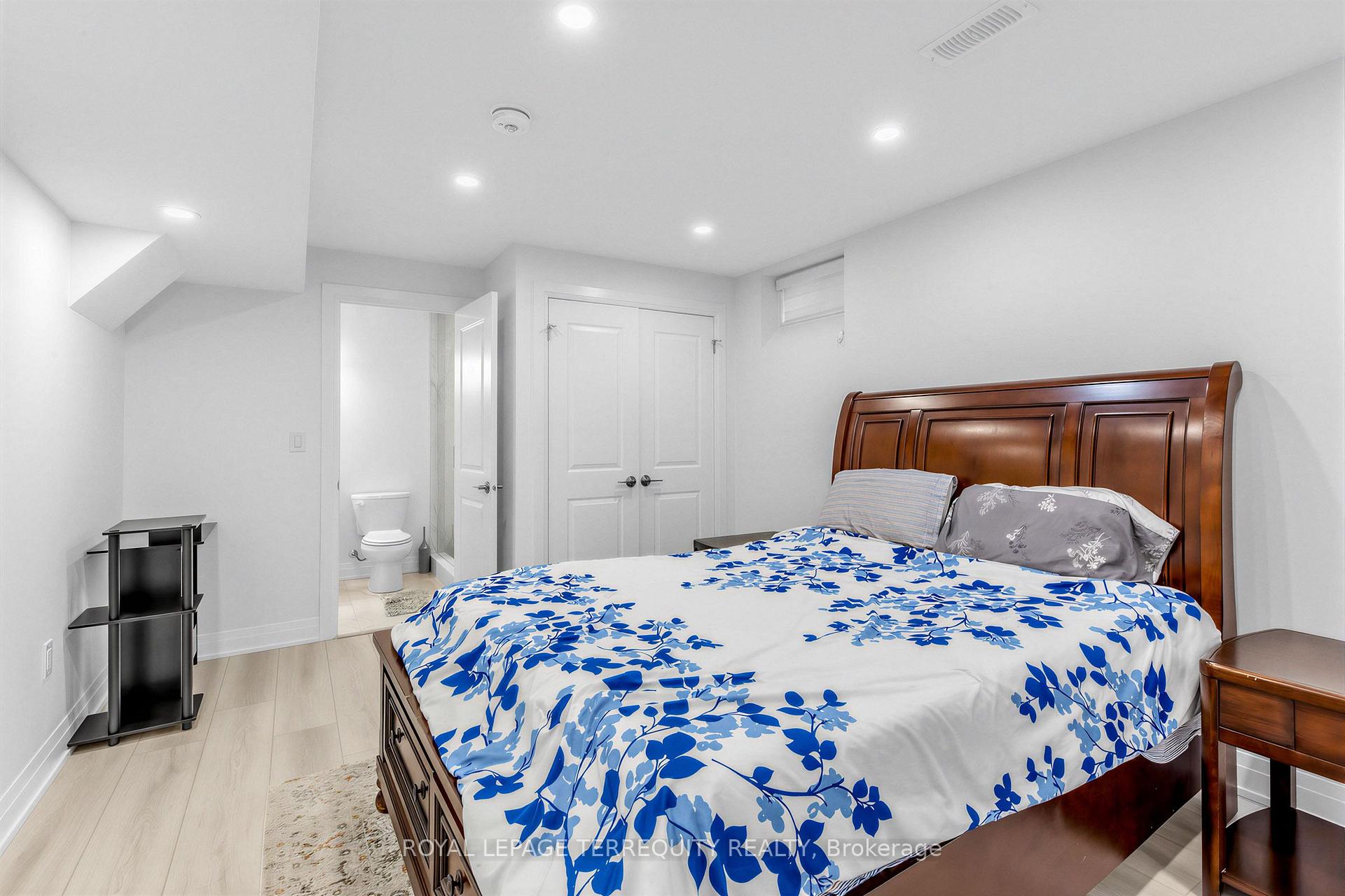 Photo 34 of 44 Headwind Boulevard, Vaughan, Vellore Village — HOMEH