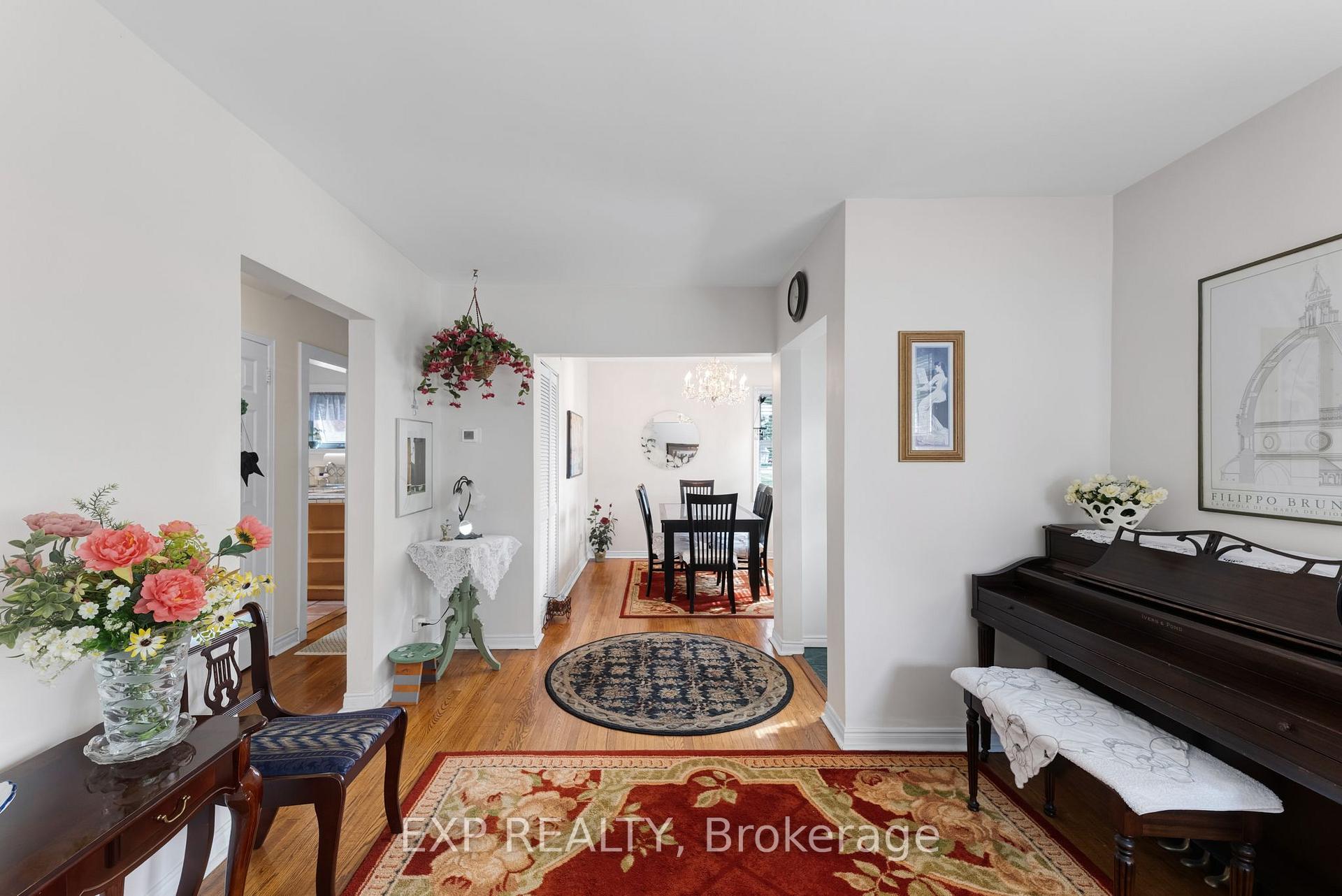 Photo 7 of 79 Shaver Avenue N, Etobicoke, Islington-City Centre West — HOMEH