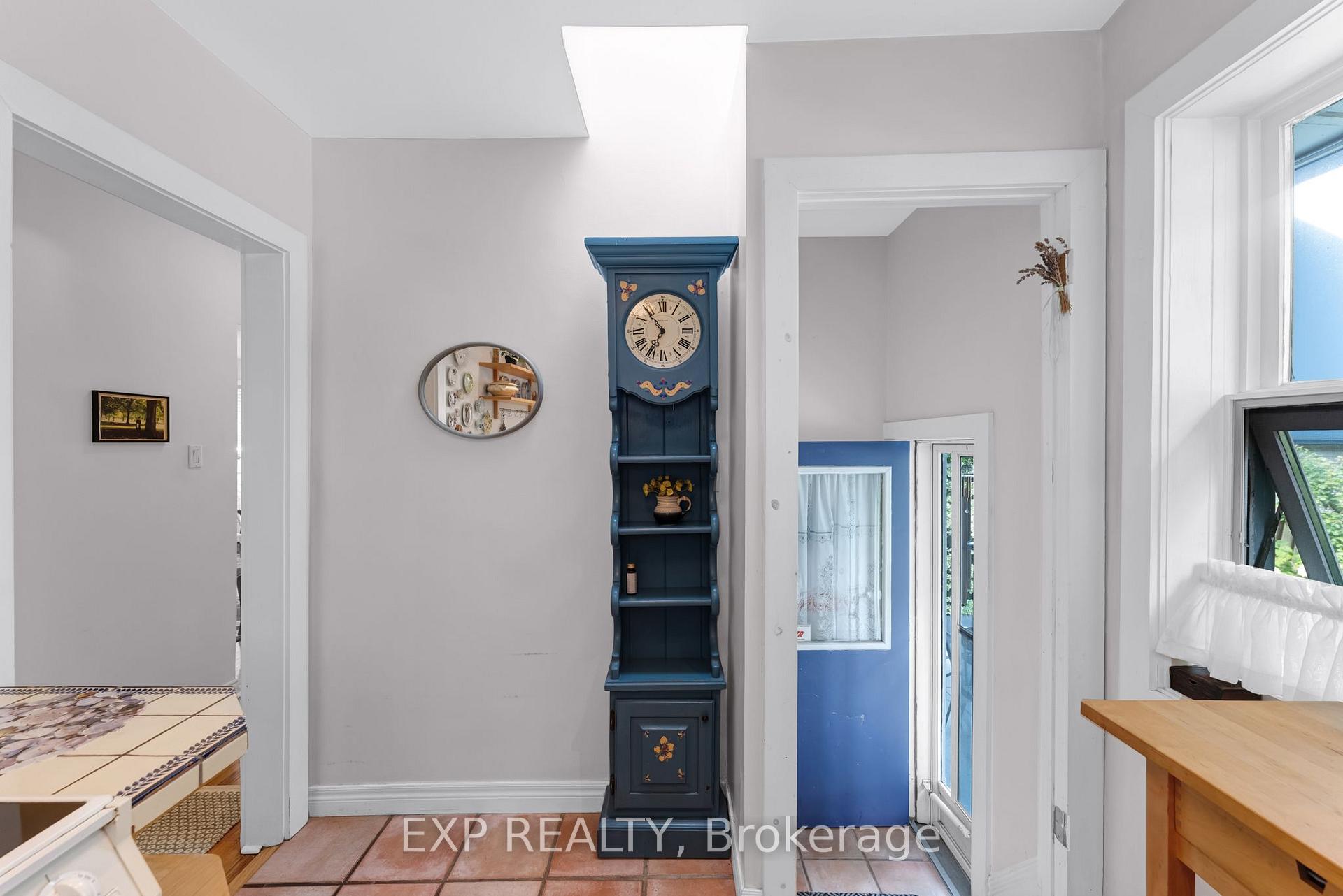 Photo 14 of 79 Shaver Avenue N, Etobicoke, Islington-City Centre West — HOMEH