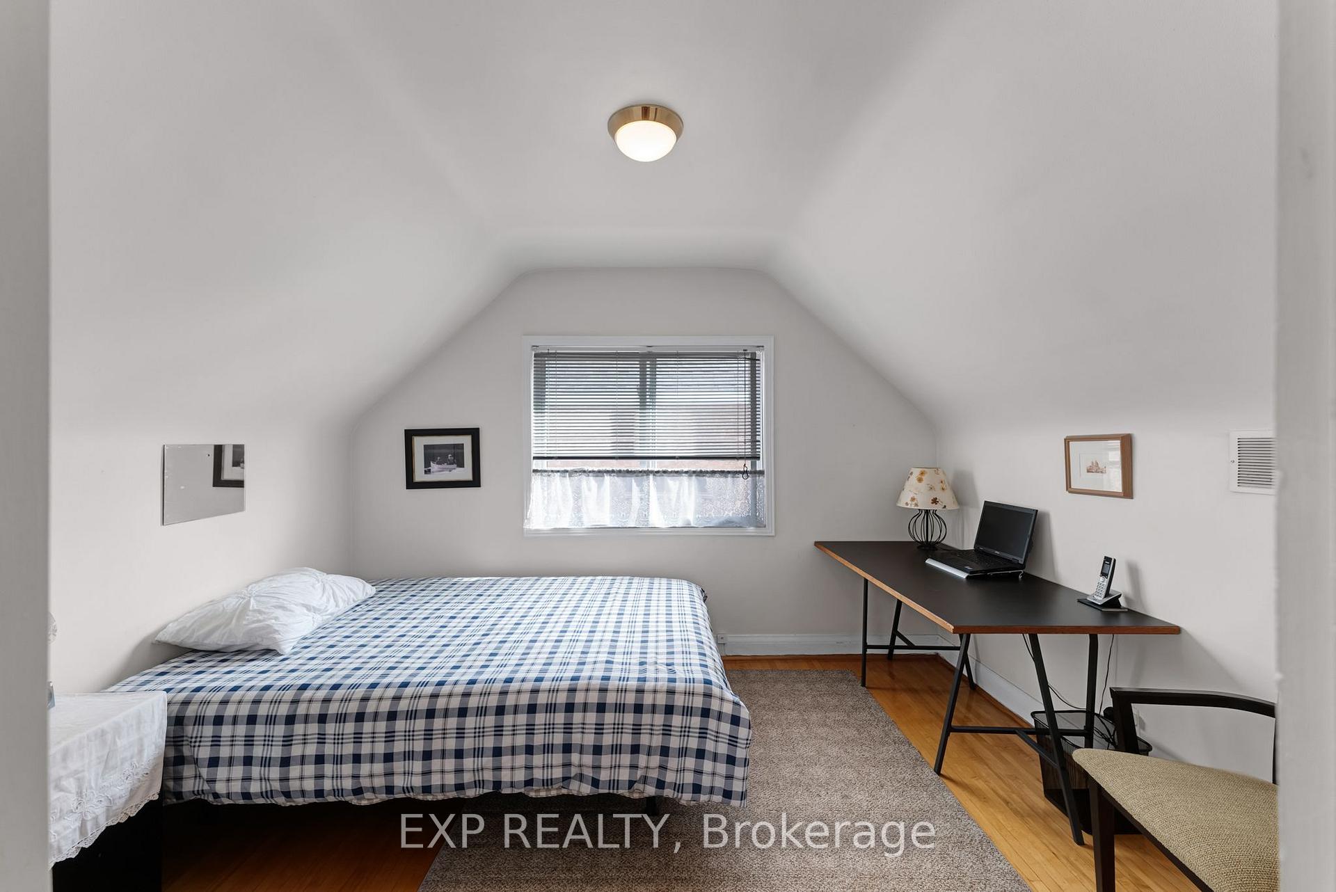 Photo 20 of 79 Shaver Avenue N, Etobicoke, Islington-City Centre West — HOMEH