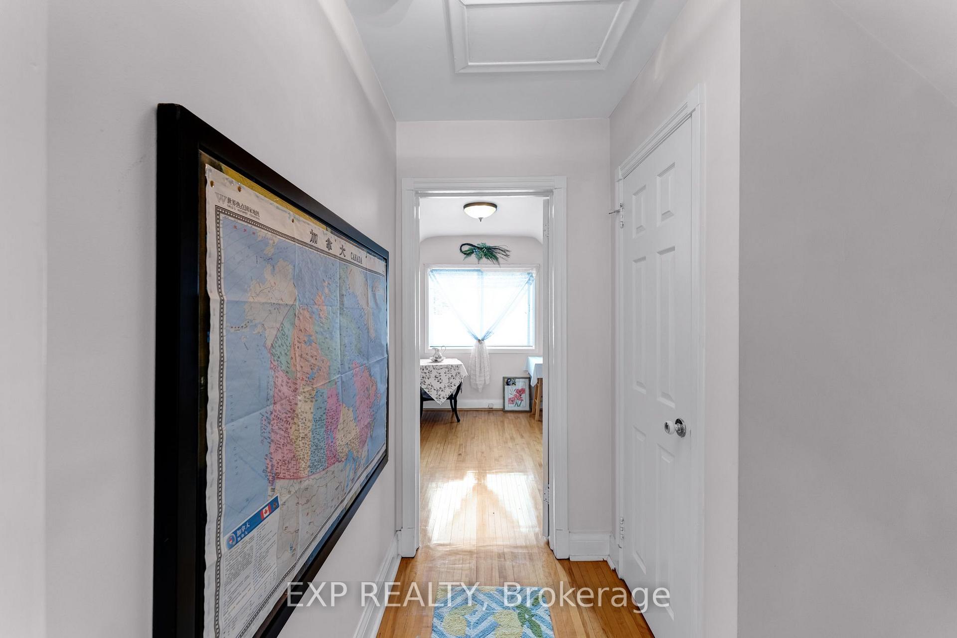Photo 23 of 79 Shaver Avenue N, Etobicoke, Islington-City Centre West — HOMEH