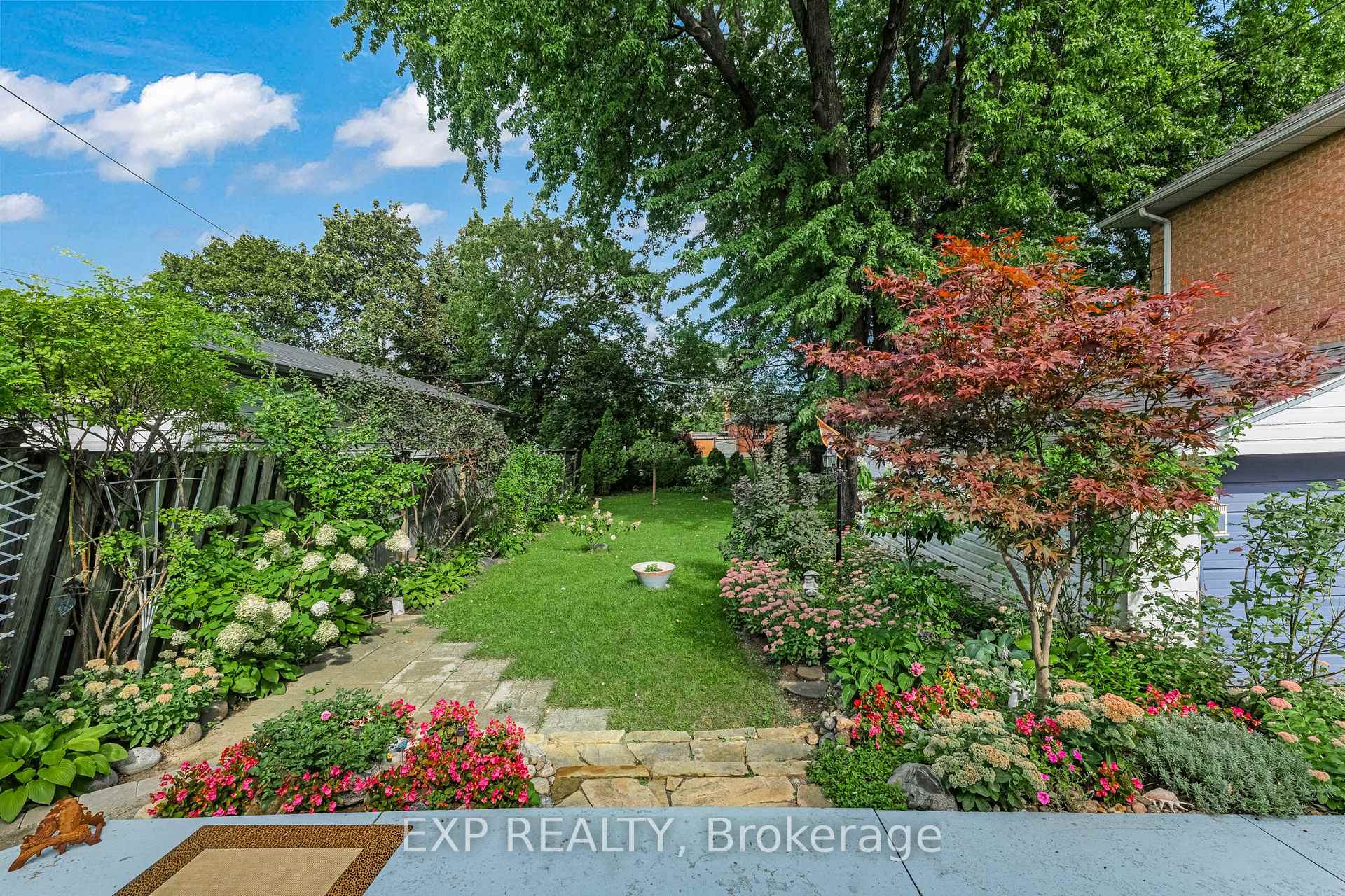 Photo 36 of 79 Shaver Avenue N, Etobicoke, Islington-City Centre West — HOMEH