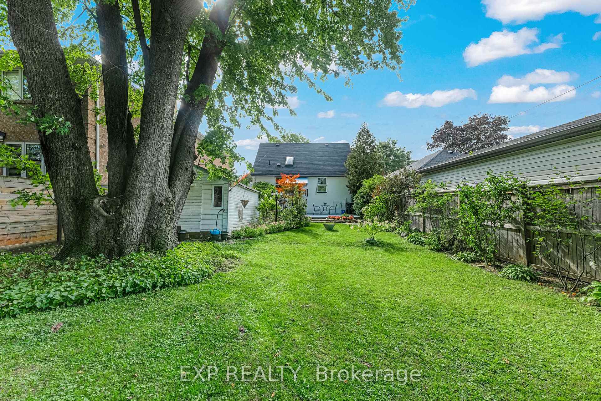 Photo 40 of 79 Shaver Avenue N, Etobicoke, Islington-City Centre West — HOMEH