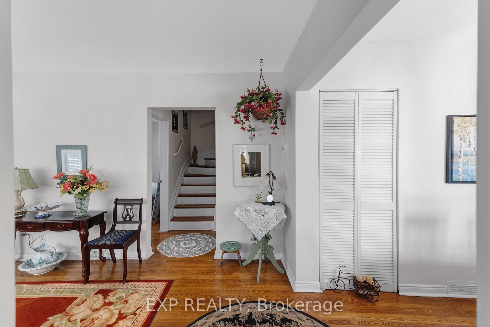 Photo 41 of 79 Shaver Avenue N, Etobicoke, Islington-City Centre West — HOMEH