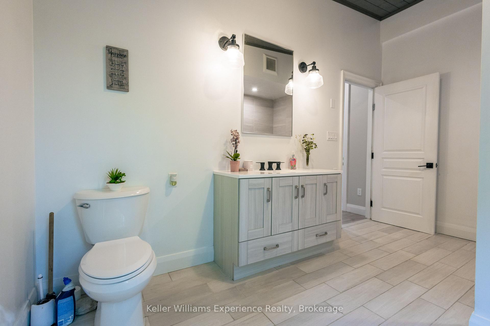 Photo 18 of 1739 Fraserburg Road, Bracebridge, Draper — HOMEH