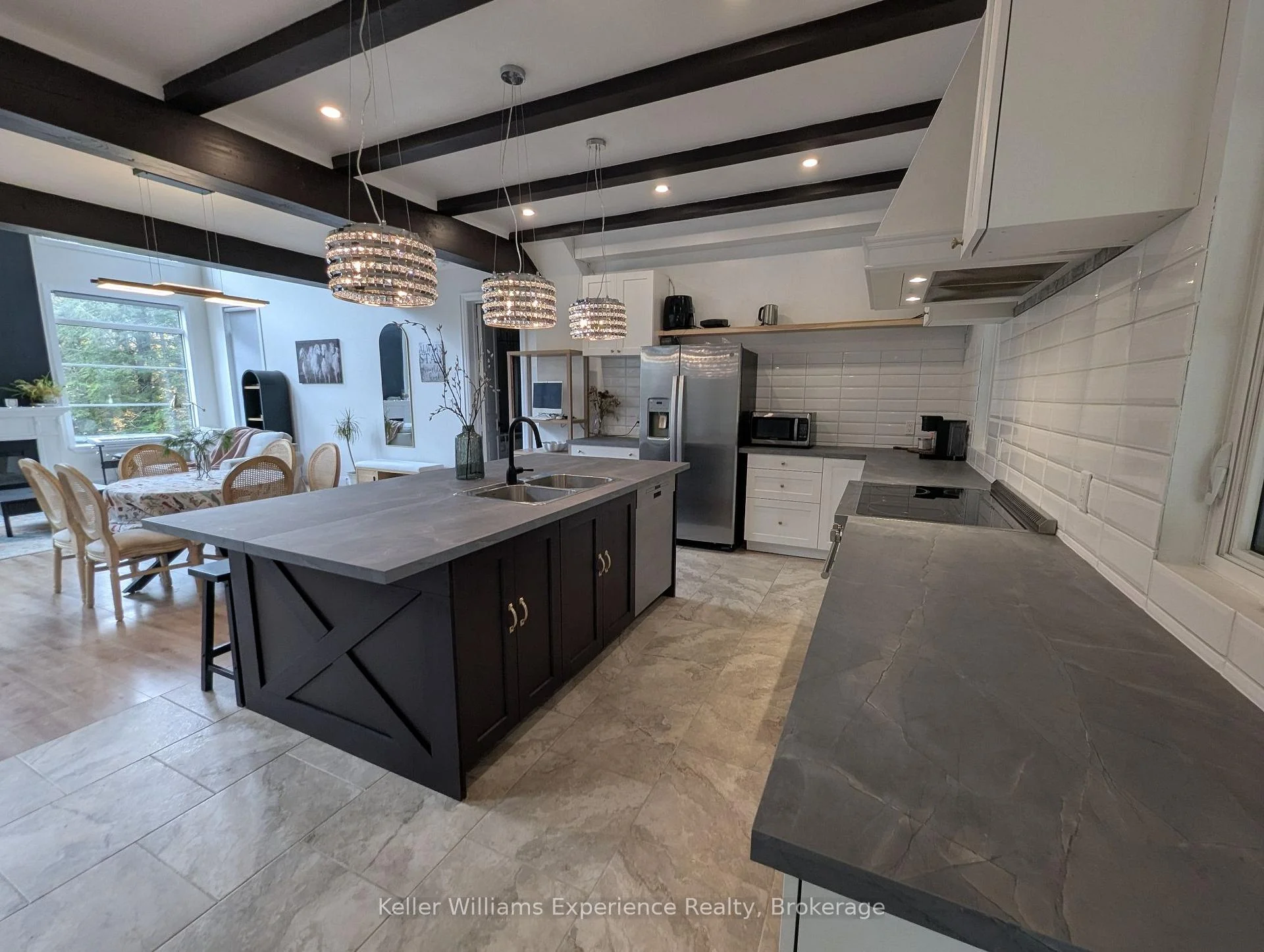 Photo 6 of 1739 Fraserburg Road, Bracebridge, Draper — HOMEH