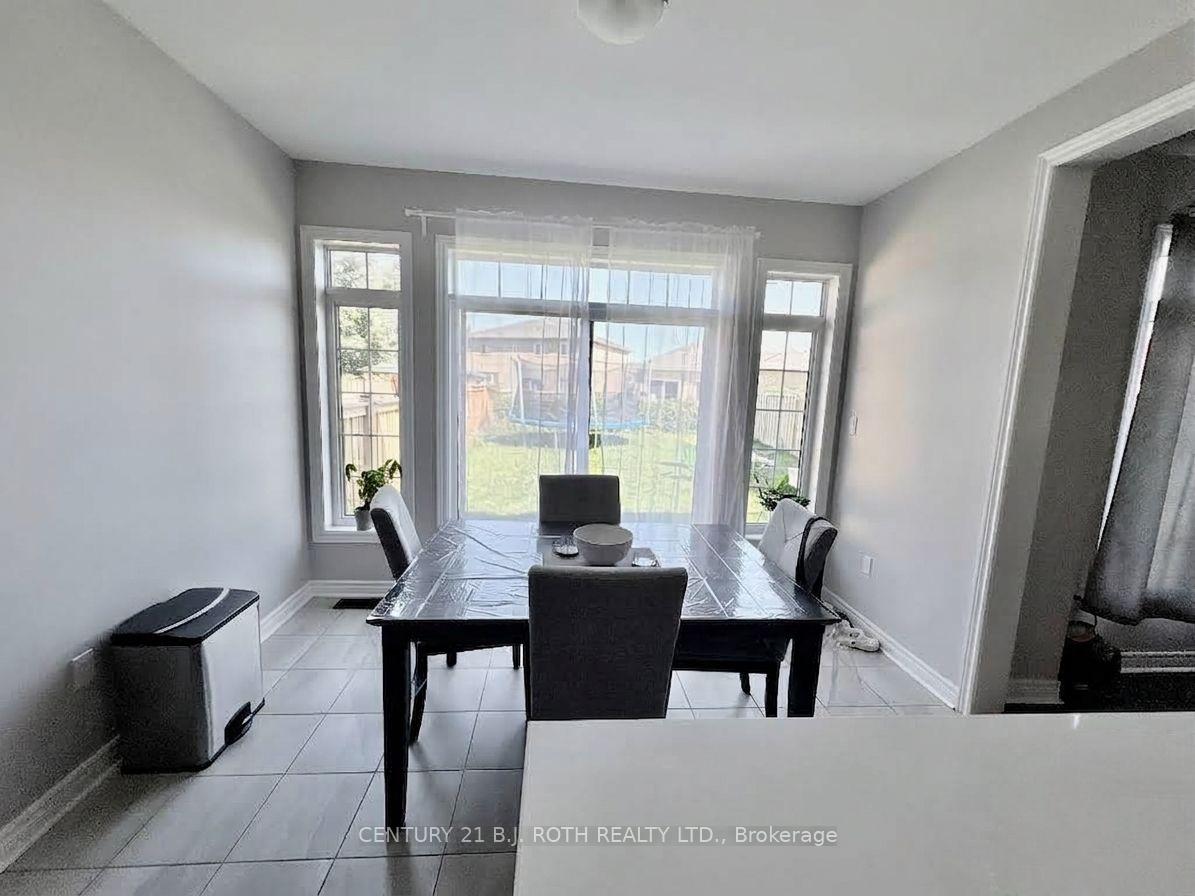 Photo 7 of 2233 Lozenby Street, Innisfil, Rural Innisfil — HOMEH