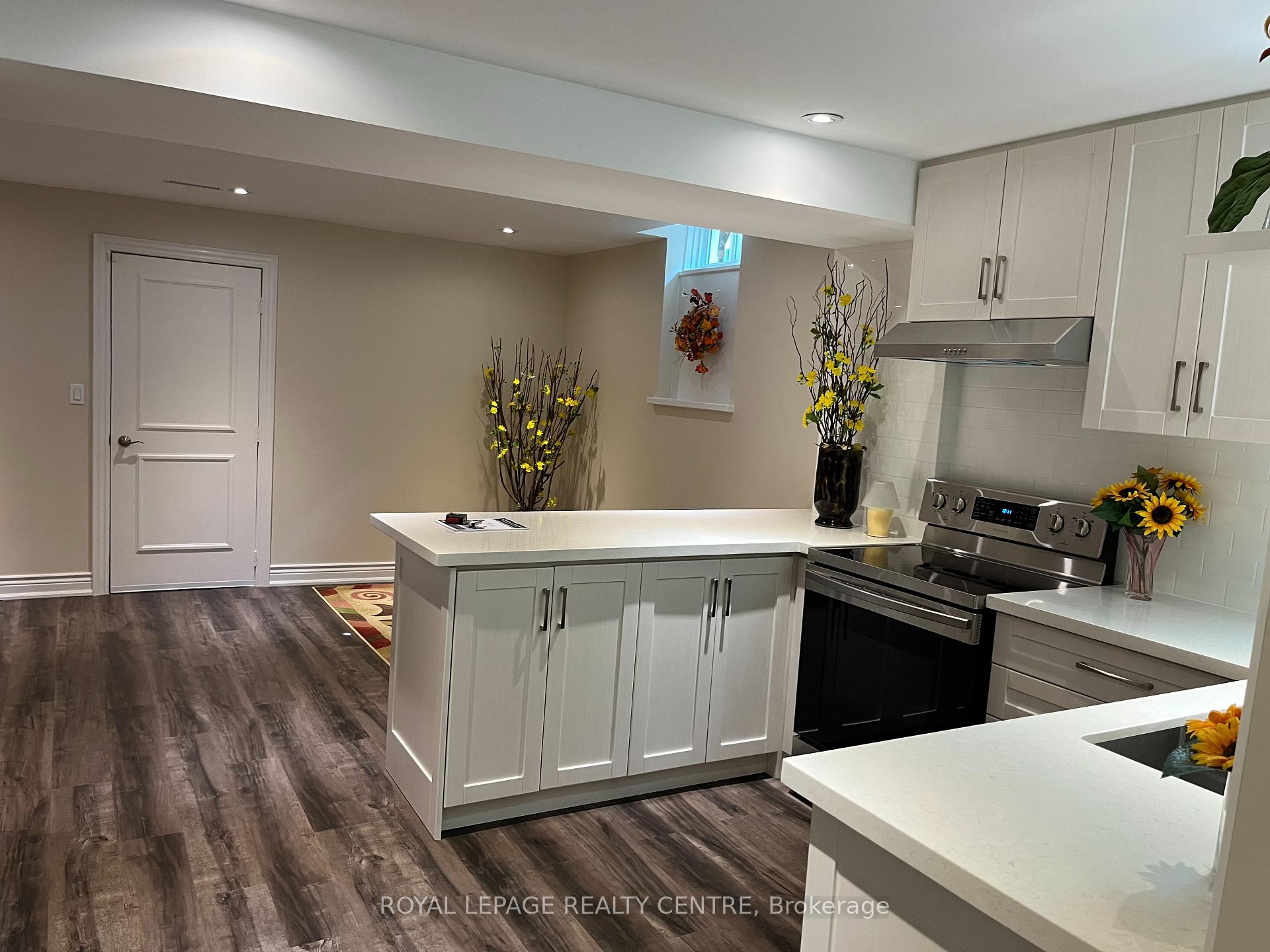Photo of Unit BASEMENT, 522 Nanak Road
