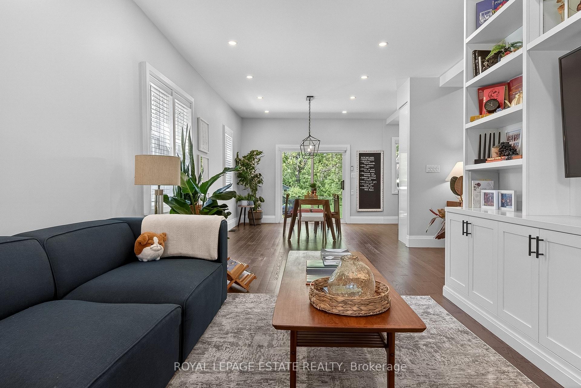 Photo 9 of 148 Scarboro Crescent, Scarborough, Cliffcrest — HOMEH