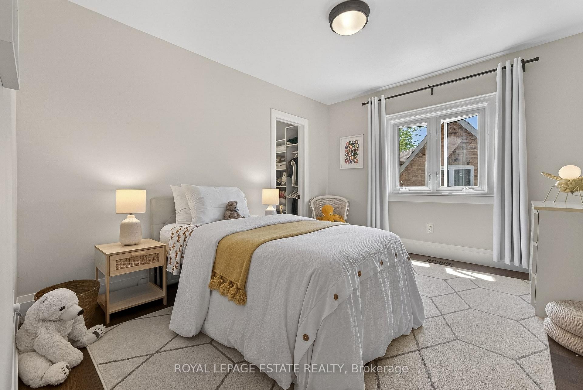Photo 28 of 148 Scarboro Crescent, Scarborough, Cliffcrest — HOMEH